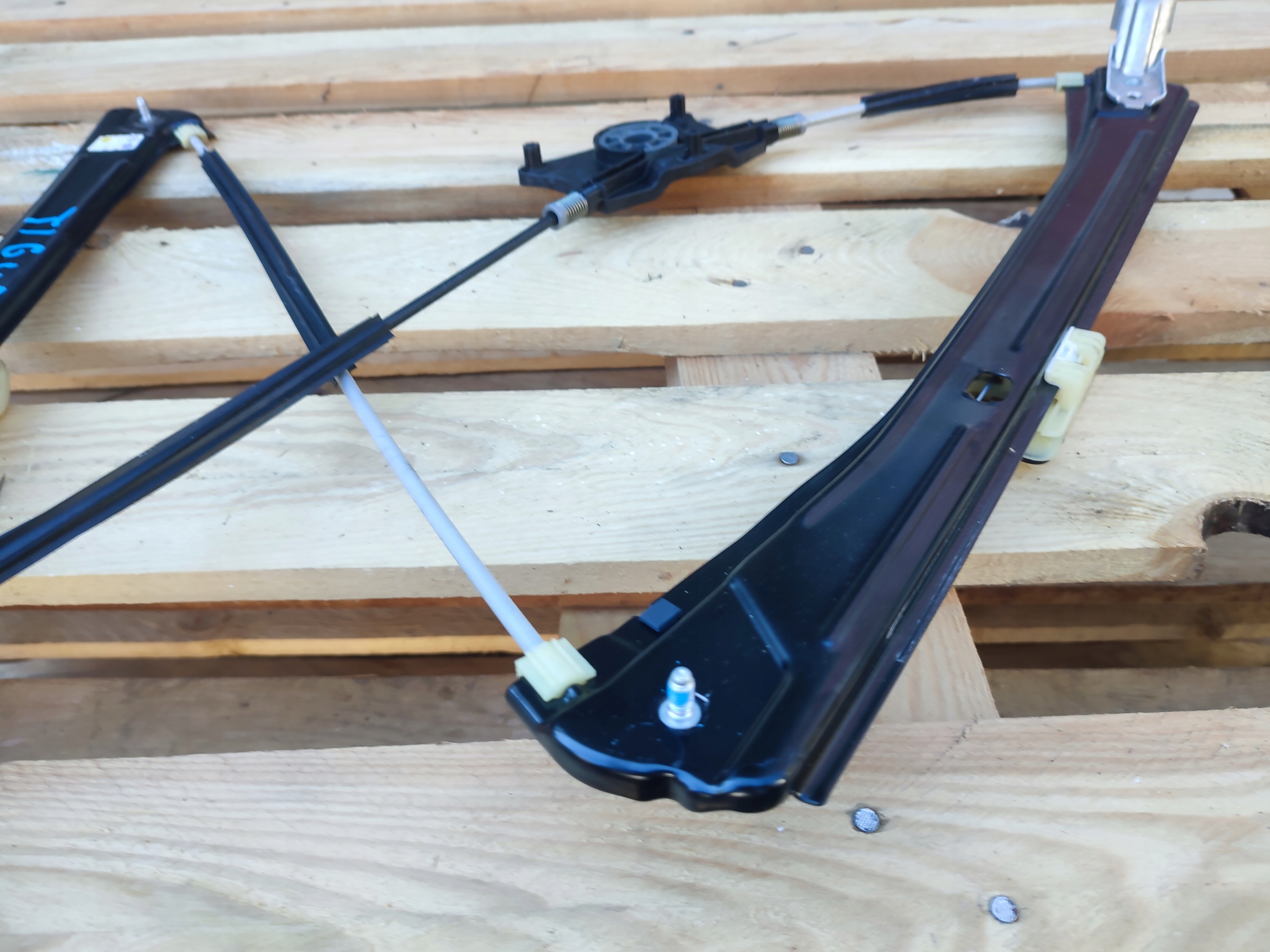 mechanism windows right front VW Tiguan II 5NA837462A