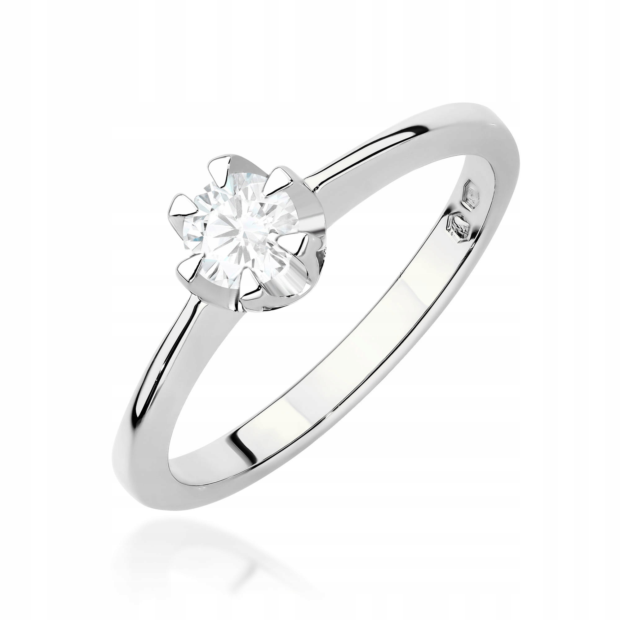 Prstýnek s laboratorním diamantem r19
