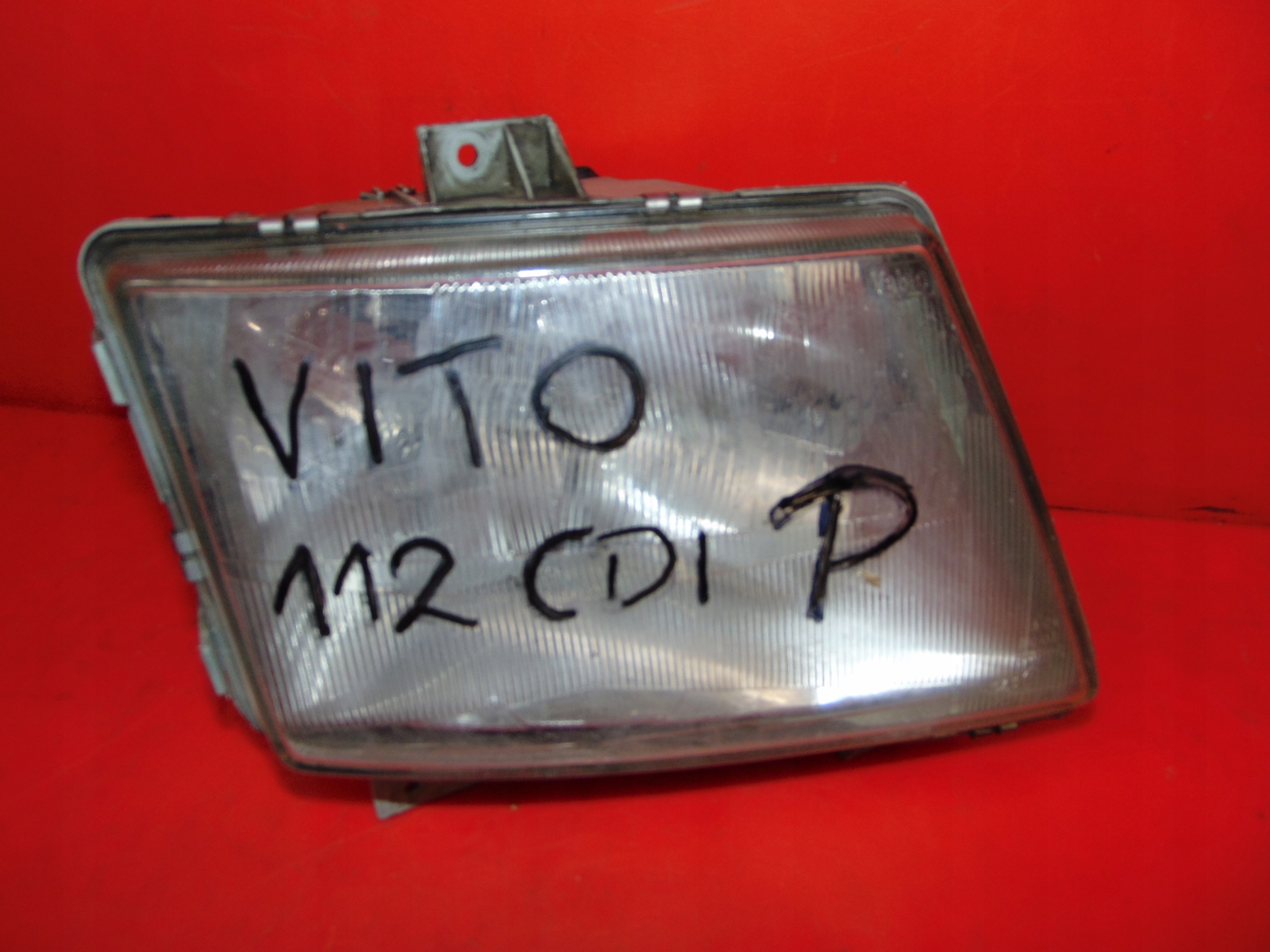 MERCEES VITO W638 light REFLEKTOR right front front 6388200161