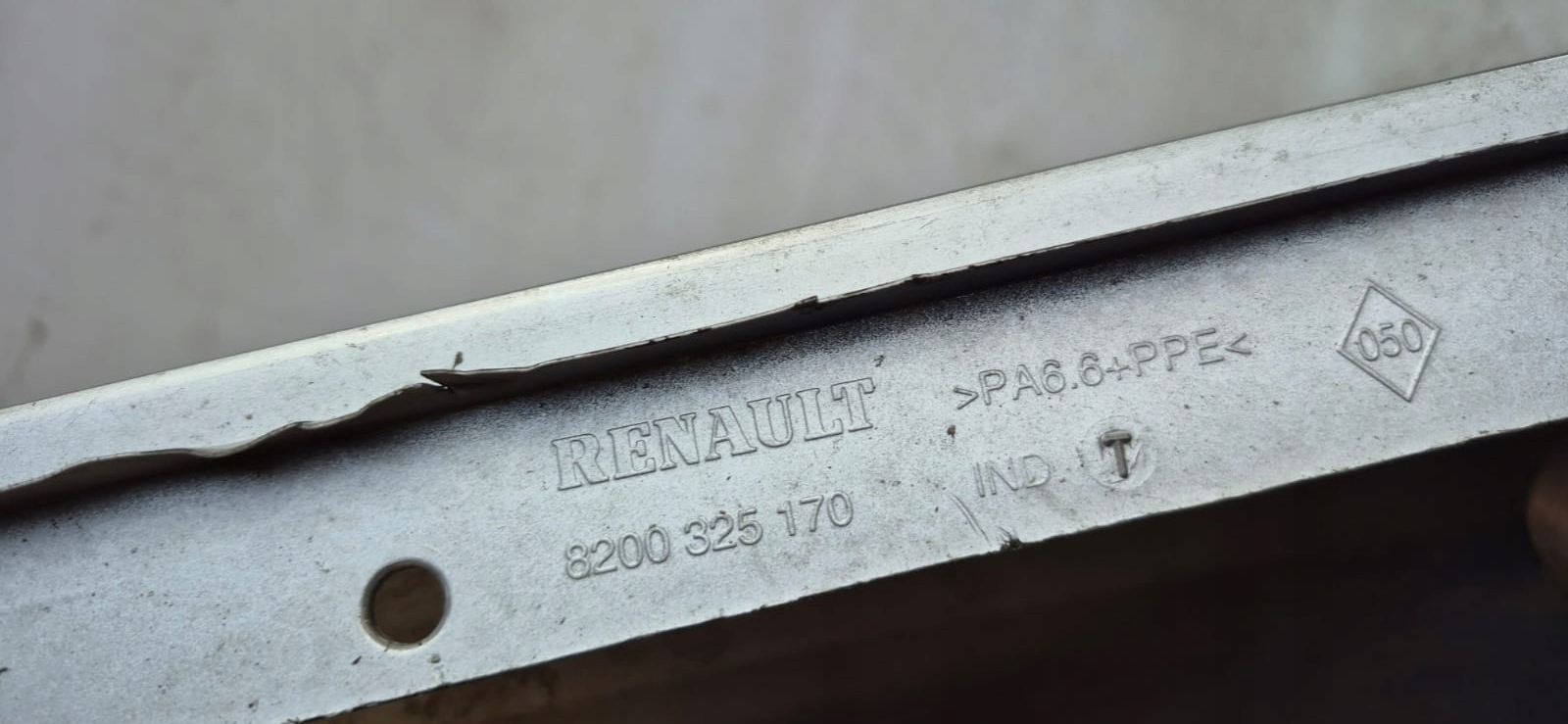 RENAULT CLIO III 05-12 195 fender front front left