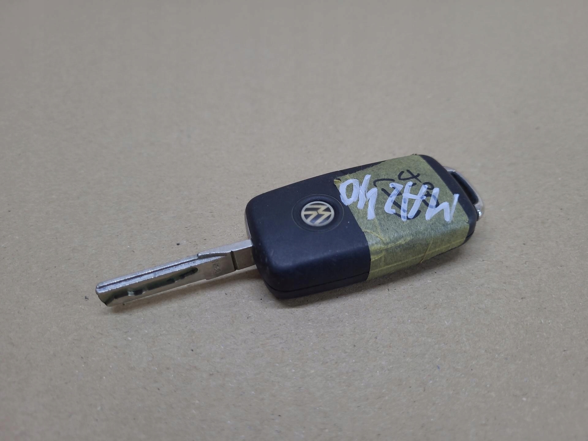 lock with key Volkswagen Polo 5 2012 5K0837202S