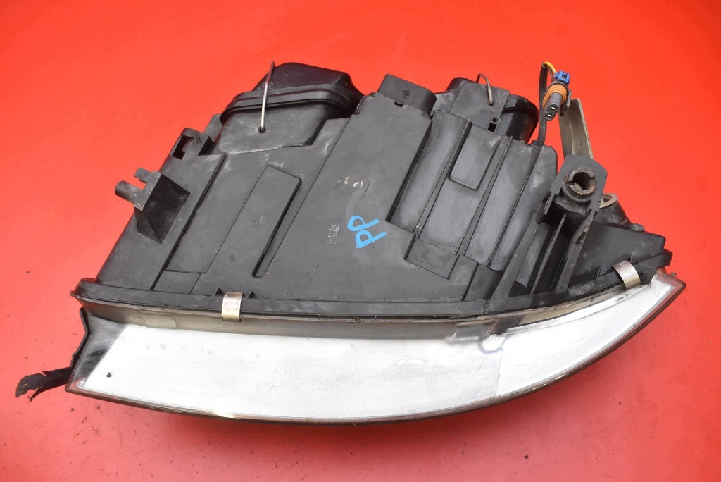 REFLEKTOR right light front lens XENON EU 155914-00 AUDI A6 C5 LIFT 01