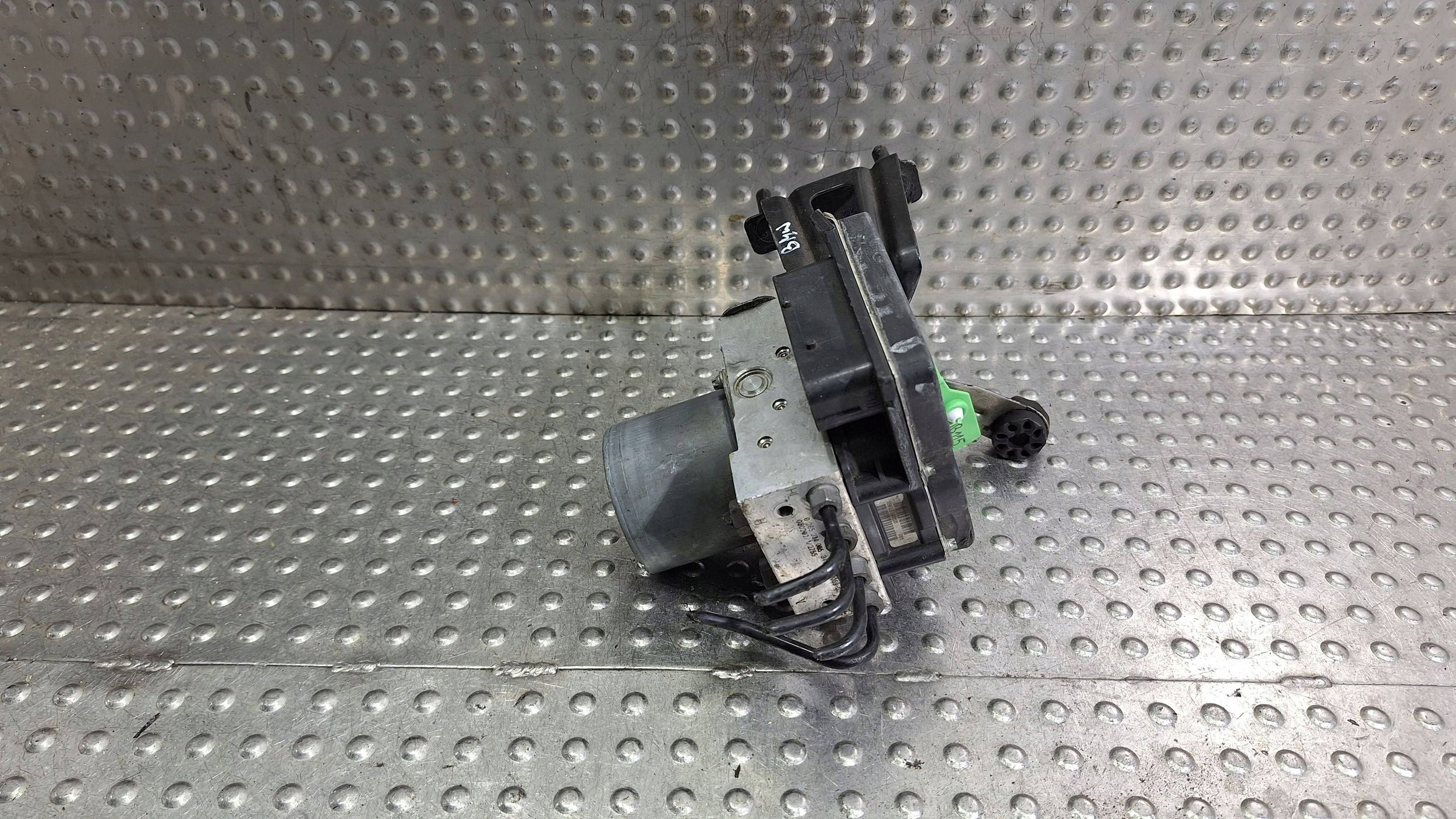 pump control unit ABS 3419296 3419297 6762059 BMW X3 E83 2.0D