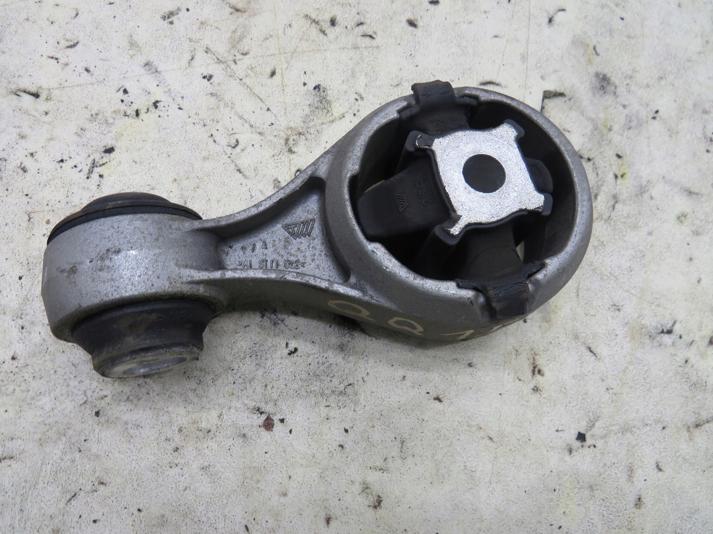 ŁAPA PODUSZKA SILNIKA QASHQAI J10 1.5 DCI