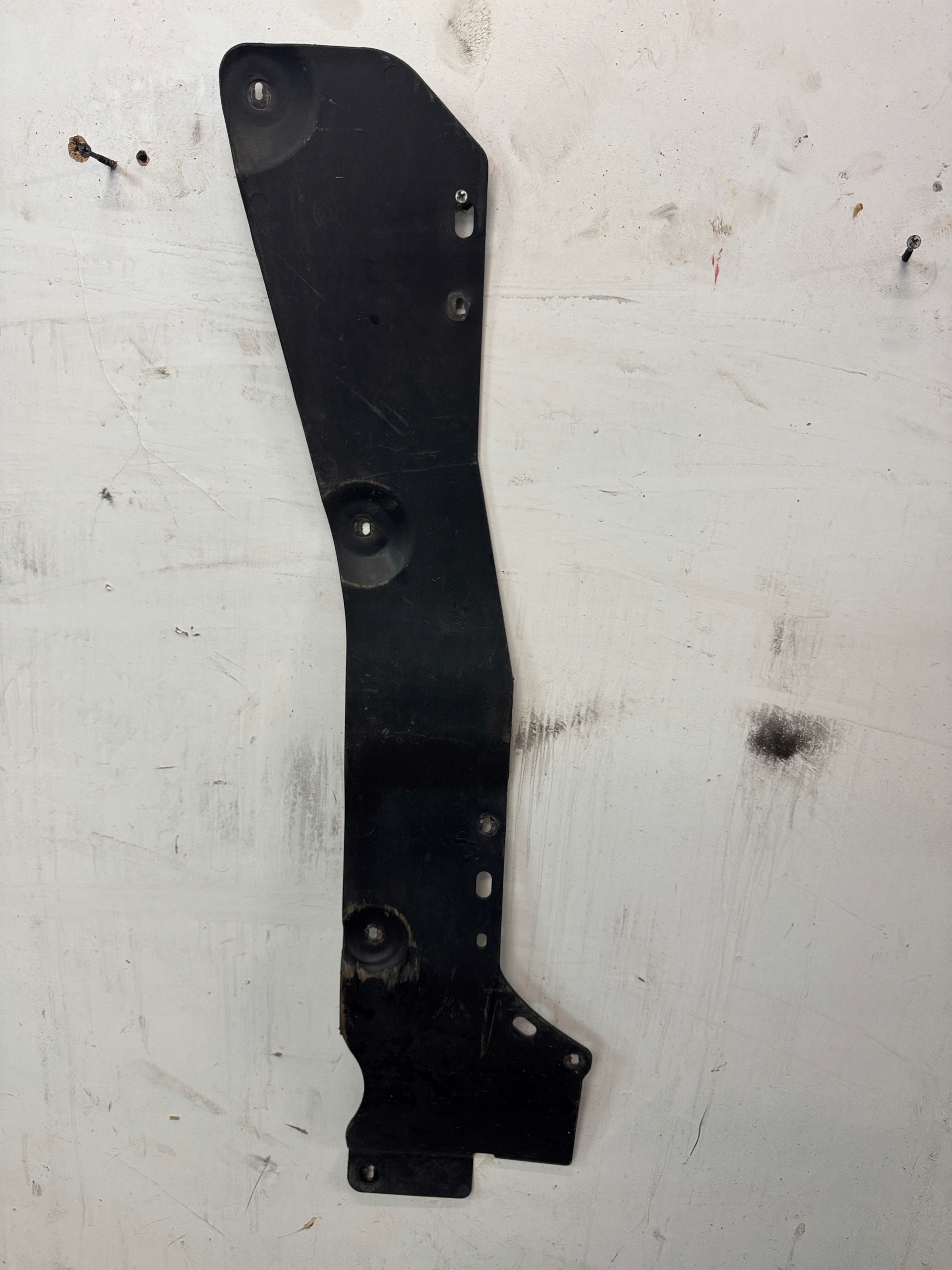 OPEL ASTRA K 5 right lower motor cover original 39026302