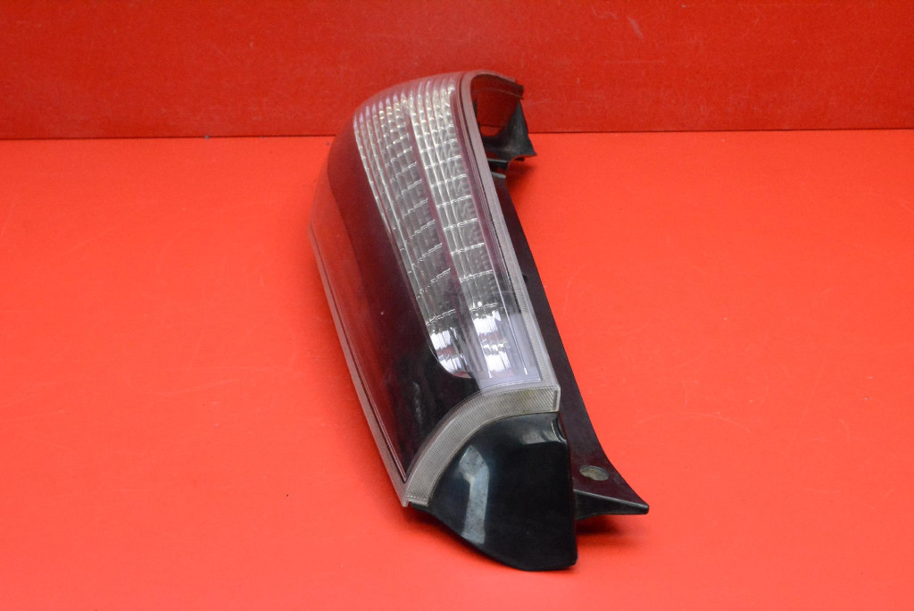 light right rear part rear 220-87642 MITSUBISHI GRANDIS 03-11