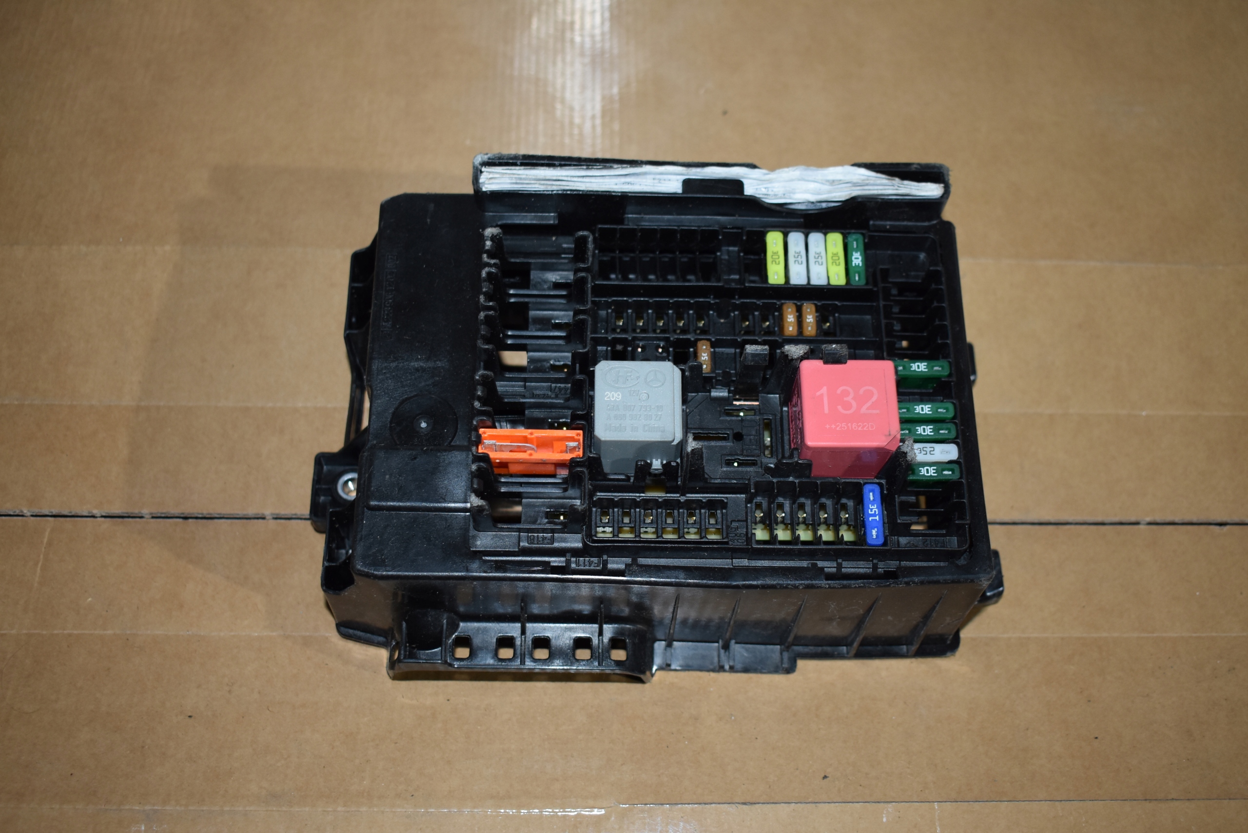 IDEALNA Module fusibles MERCEDES W223 1