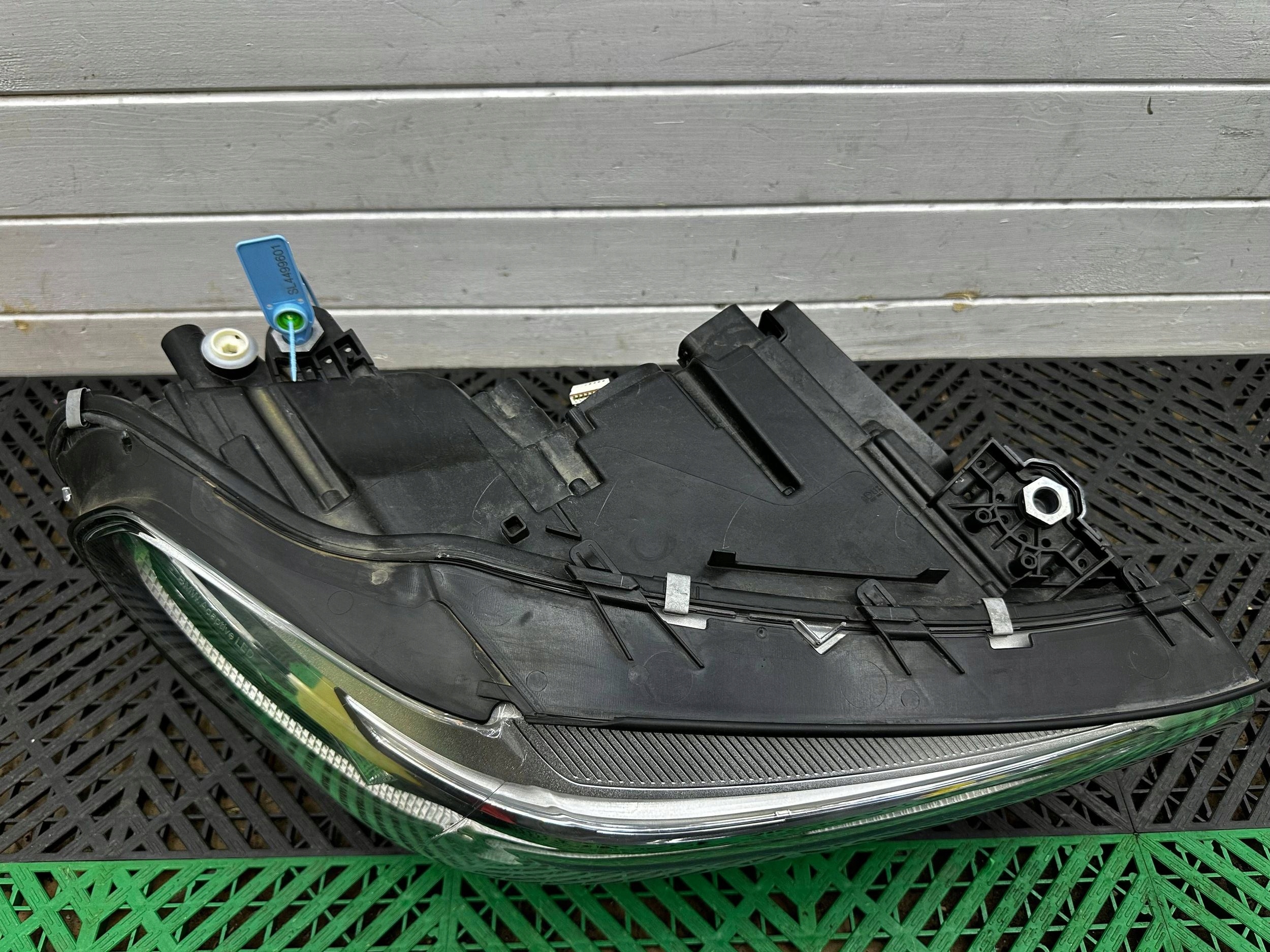 Reflektor BMW X3 G01 X4 G02 8739654