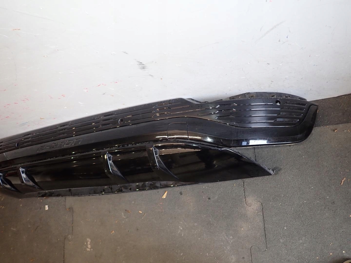 bumper rear part rear spoiler AUDI E-TRON 2018- 4KE807835J