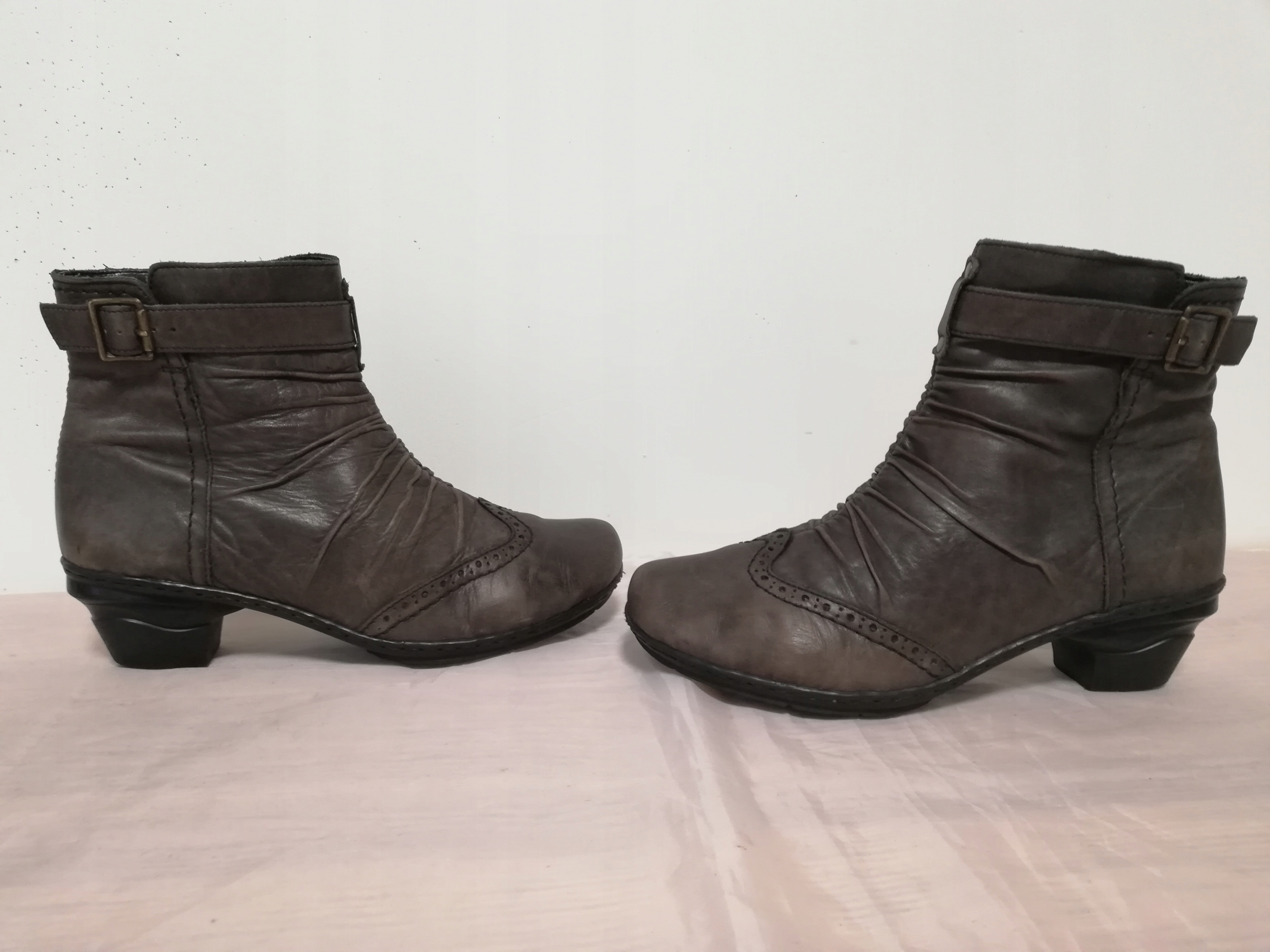 Buty botki skórzane Rieker r. 38 , wkł 25 cm Model Rieker