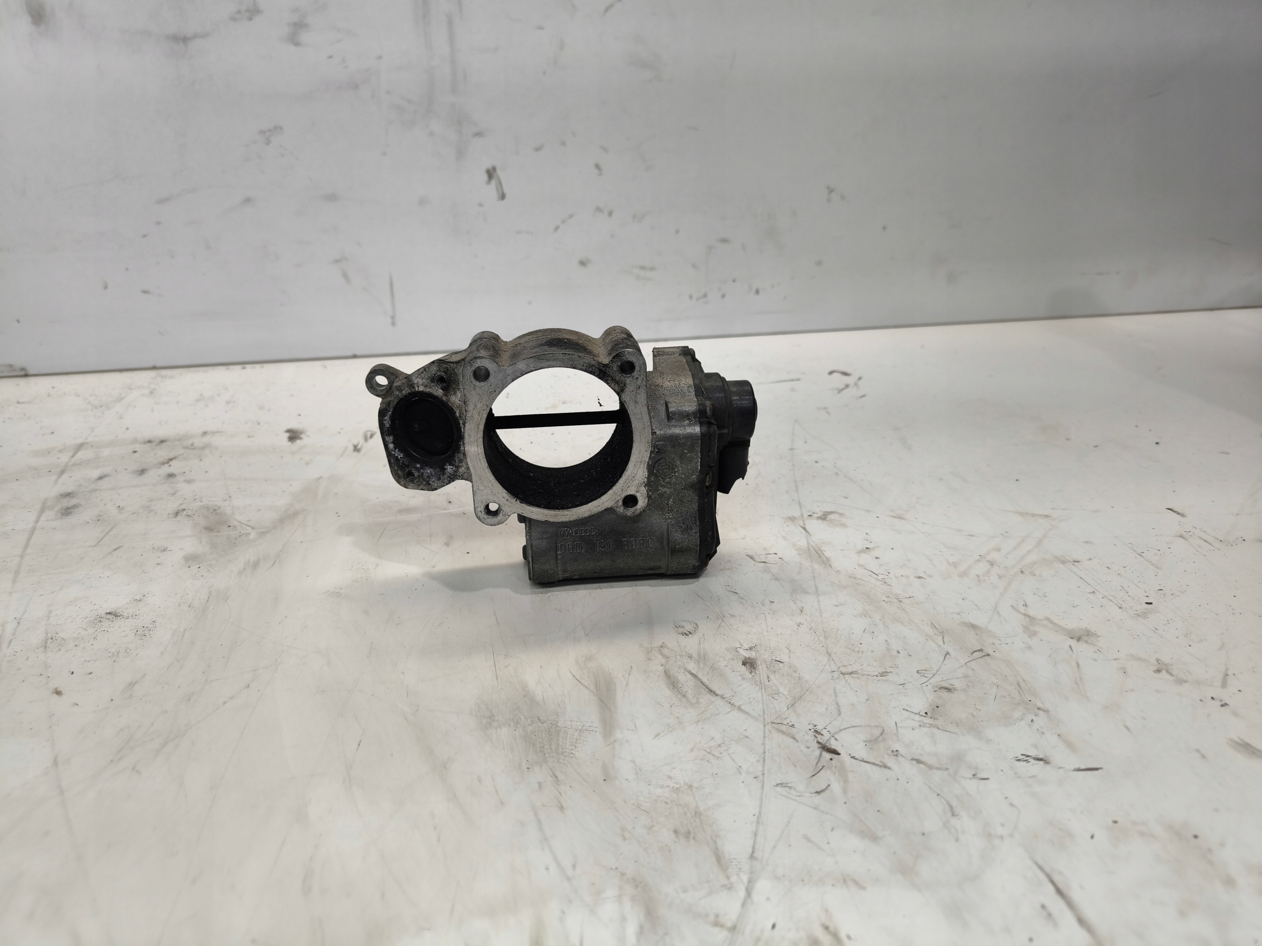 AGR-VENTIL AUDI A4 B6 B7 A6 C5 2.0 FSI 06D131503C ORIGINAL !!!