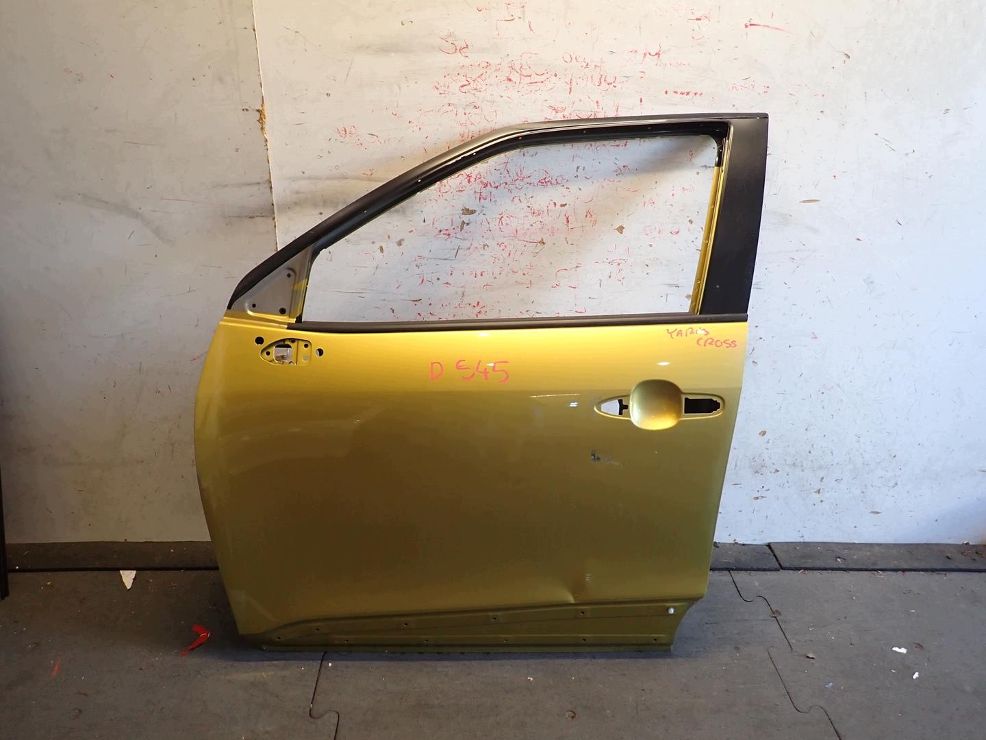 door front front left TOYOTA YARIS CROSS 2020