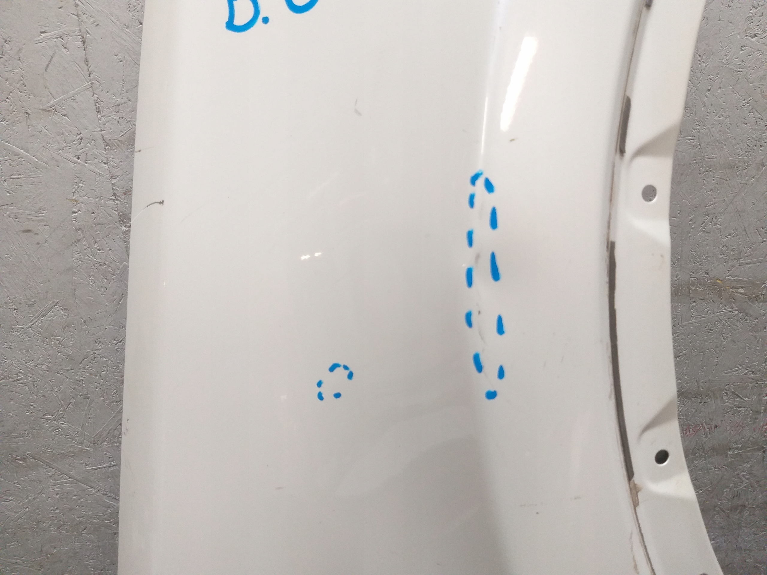 FENDER FRONT RIGHT TOYOTA RAV 4 13