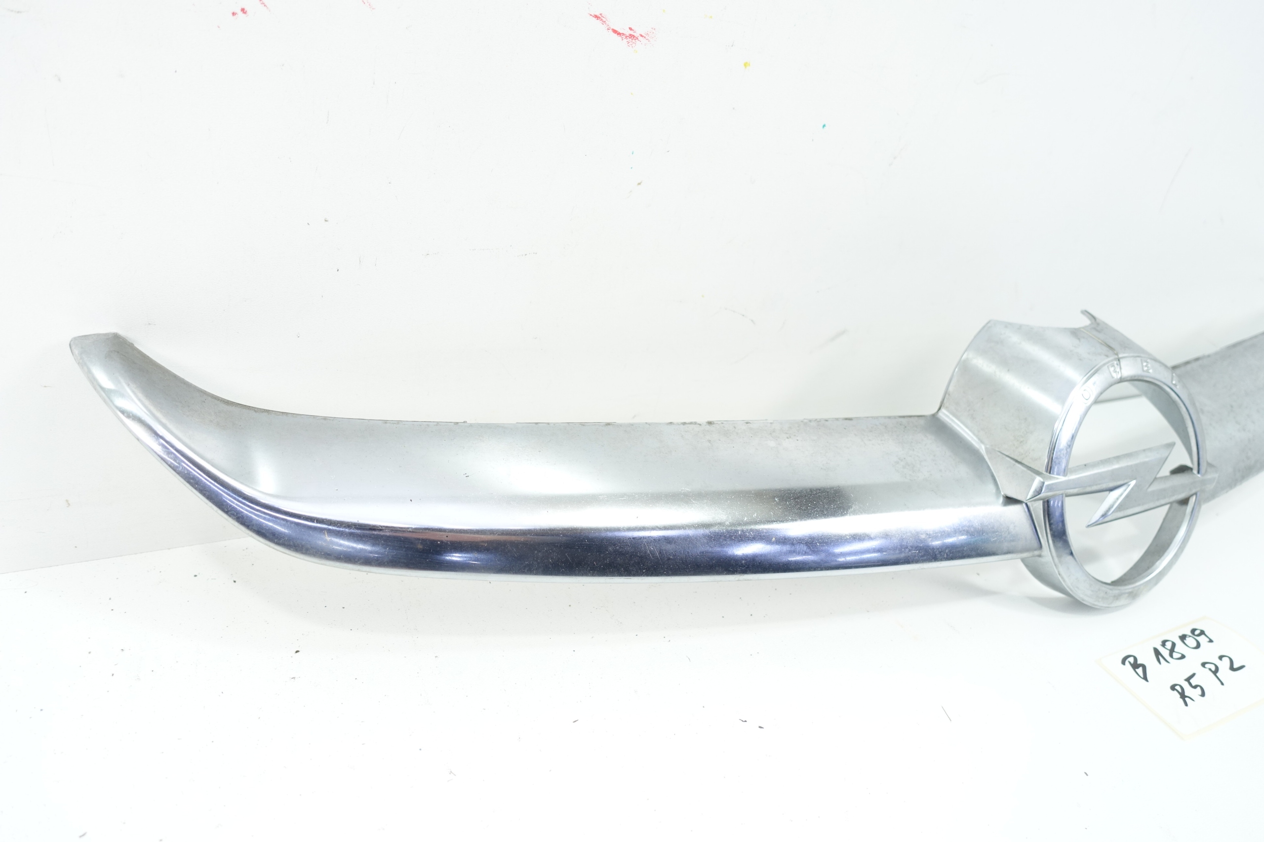 CHROM LISTWA GRILLA ATRAPY OPEL ASTRA IV J 2012 Part manufacturer Opel OE