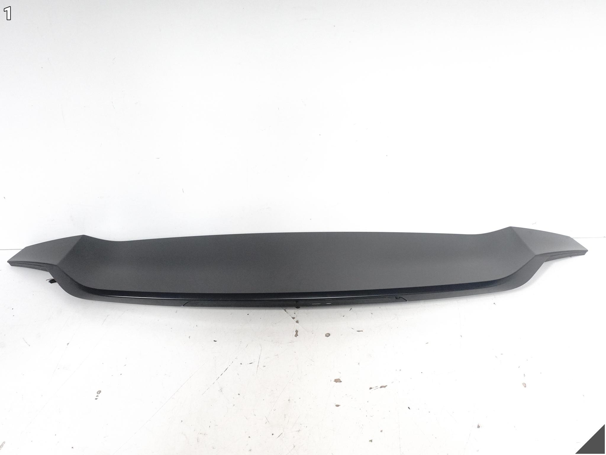 BMW XM G09 XM Label Red 23- SPOILER trunk door boot + light STOP P95