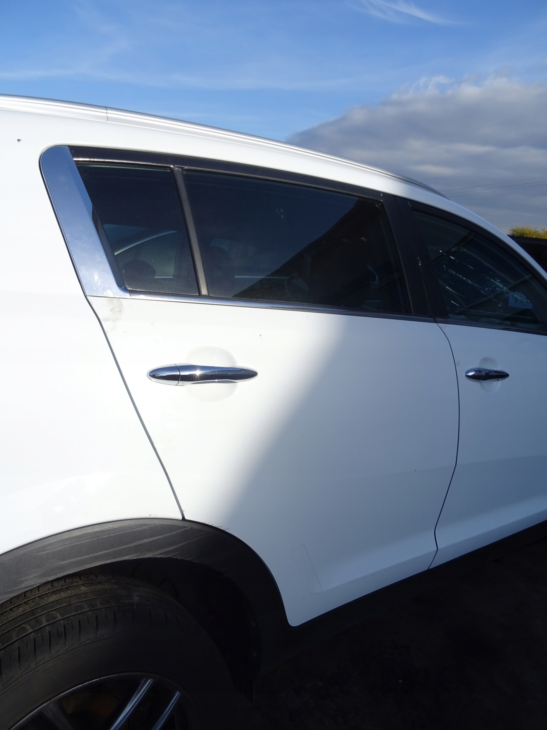 DRZWI PRAWE TYŁ TYLNE KIA SPORTAGE III WD