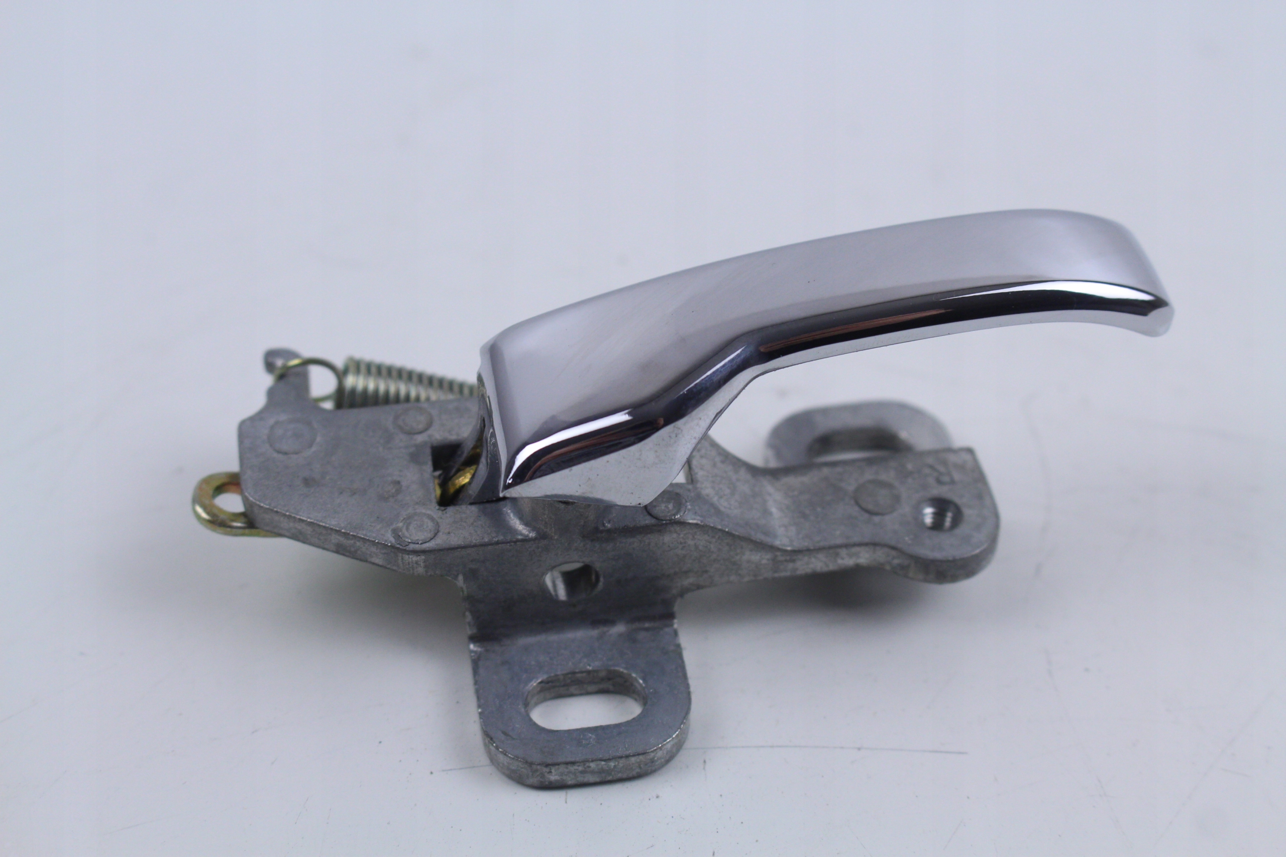 A6087600161 - ВНУТРЕННЯЯ РУЧКА MERCEDES 608 VARIO