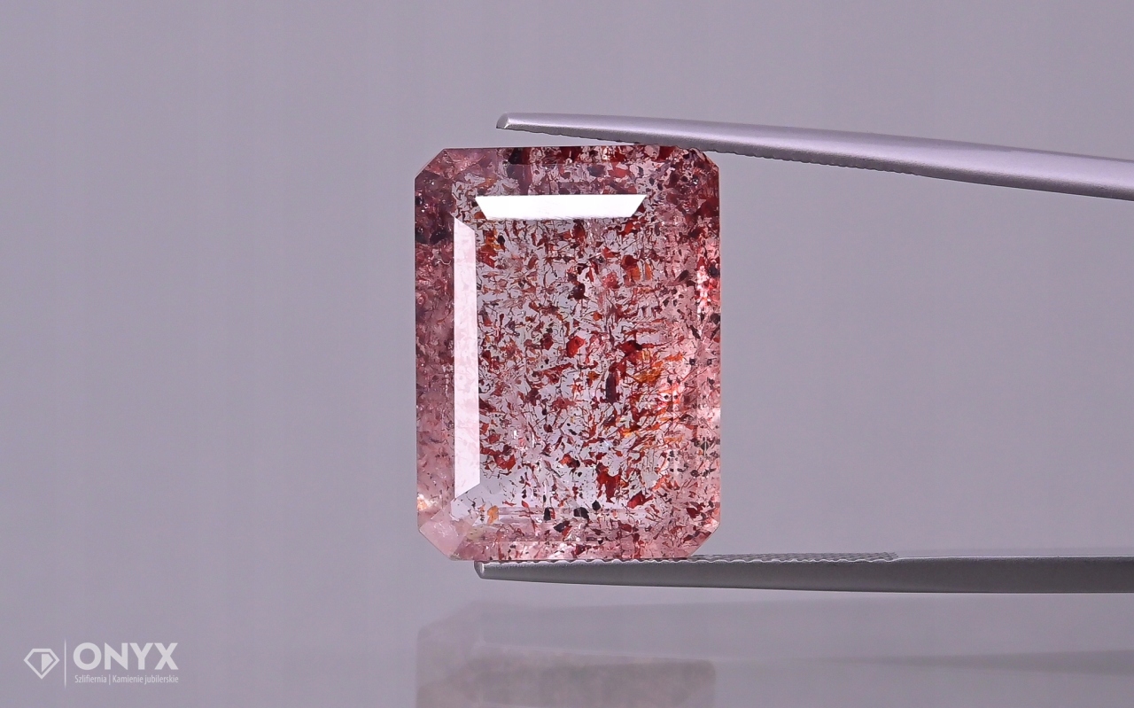 Jahodový křemen fazetovaný oktagon 19x14 mm