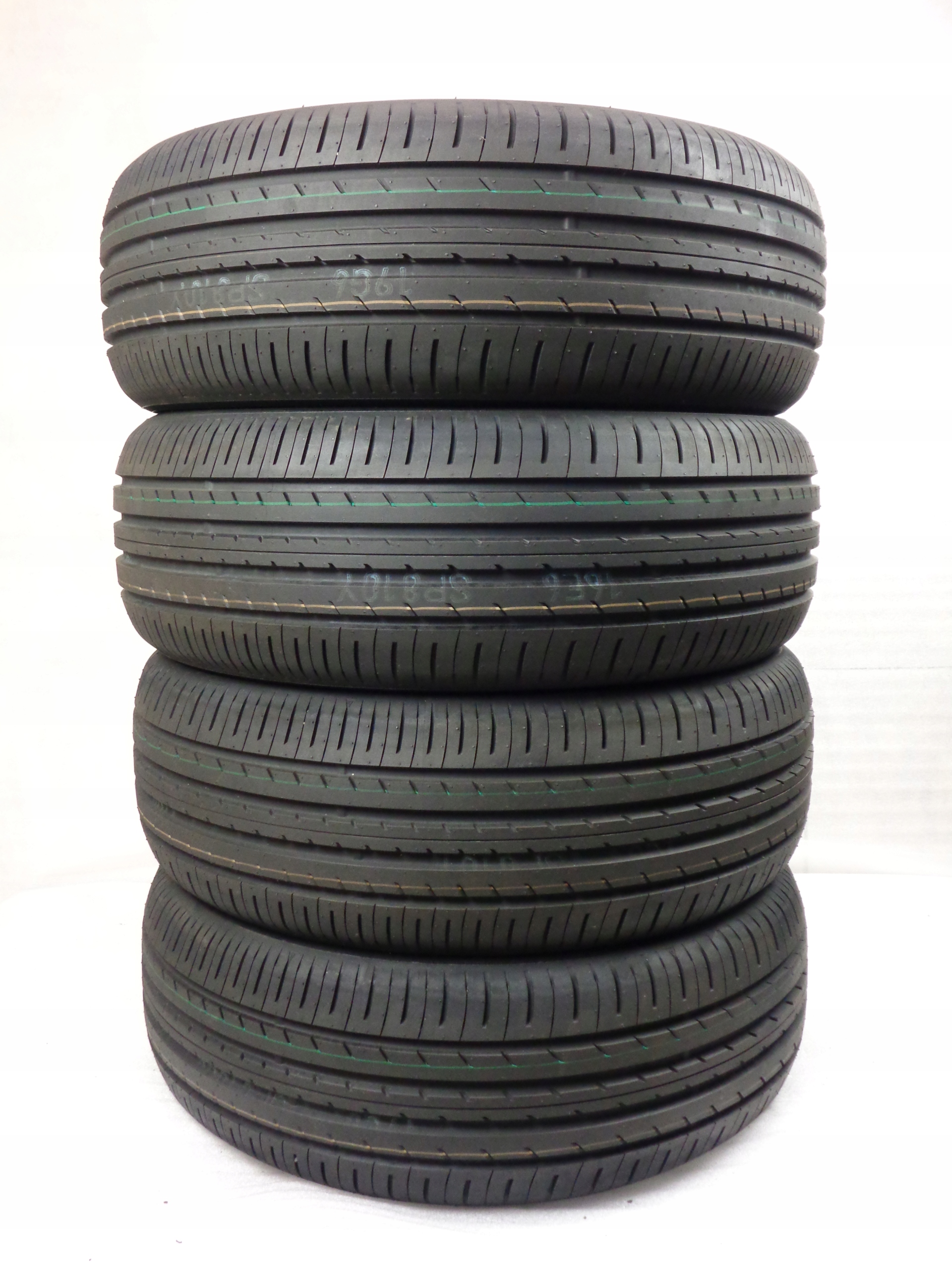 OPONY LETNIE 215/55/18 Toyo R-56 215/55R18 4x2022r Demo jak nowe