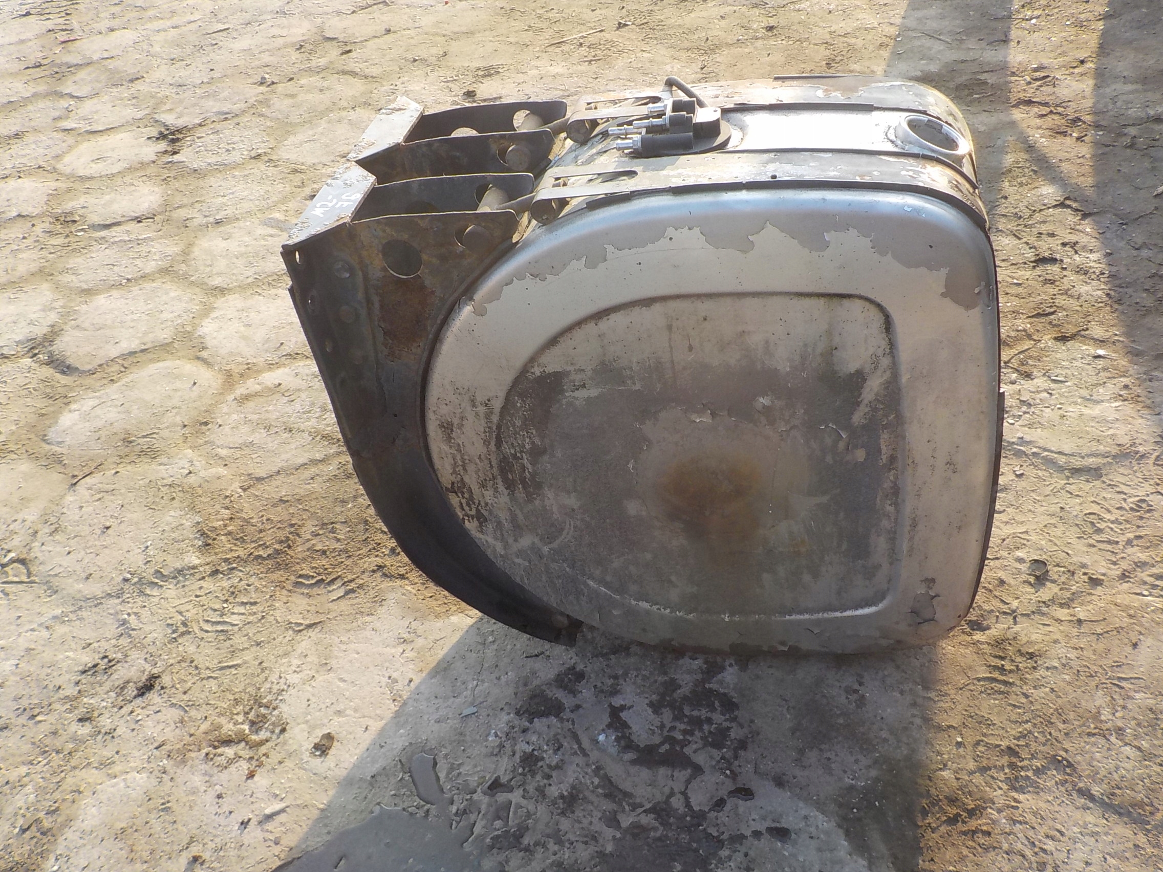 MAGNUM DXI 460 БАК ADBLUE