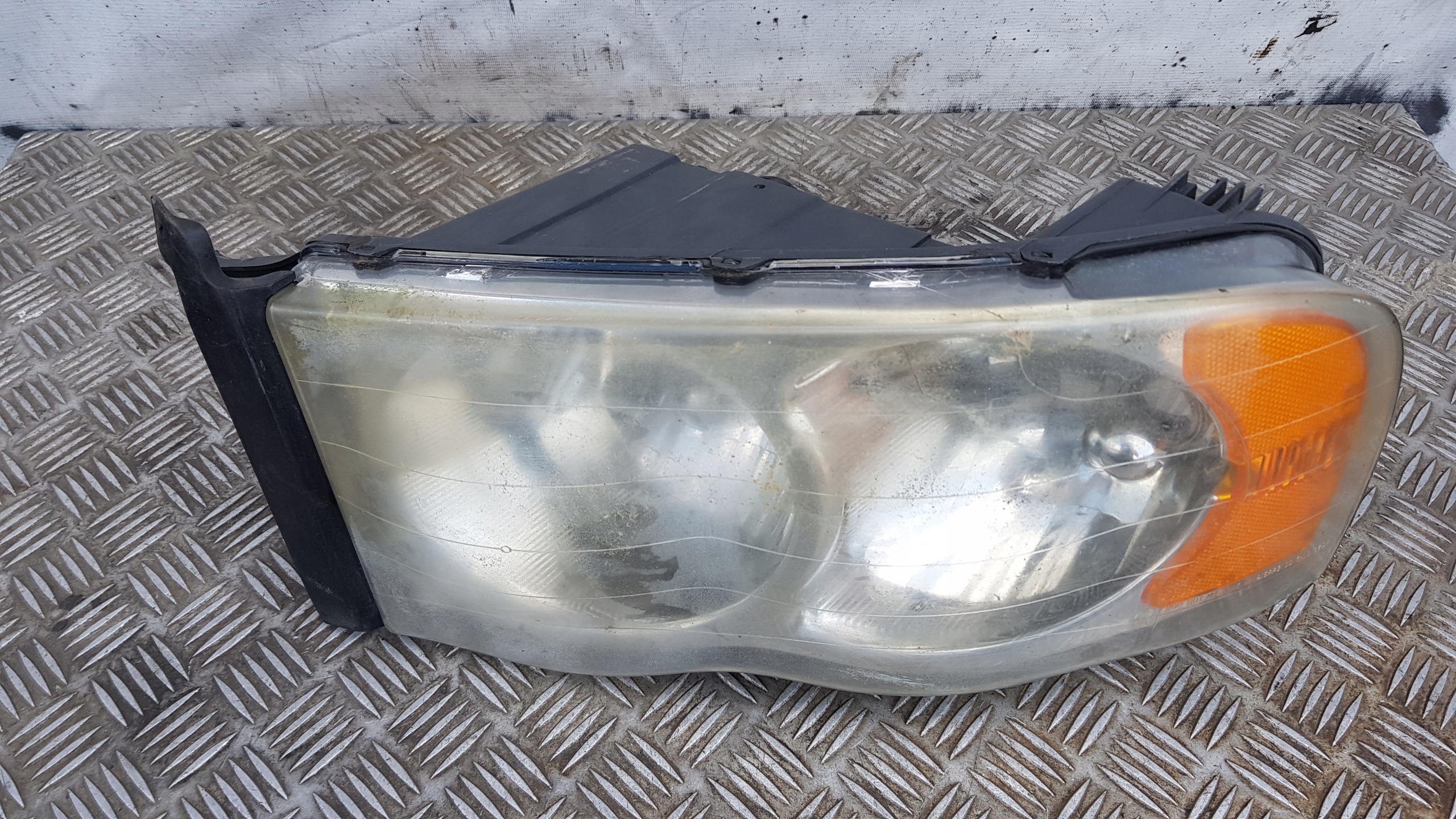 DODGE RAM light left front 02-06