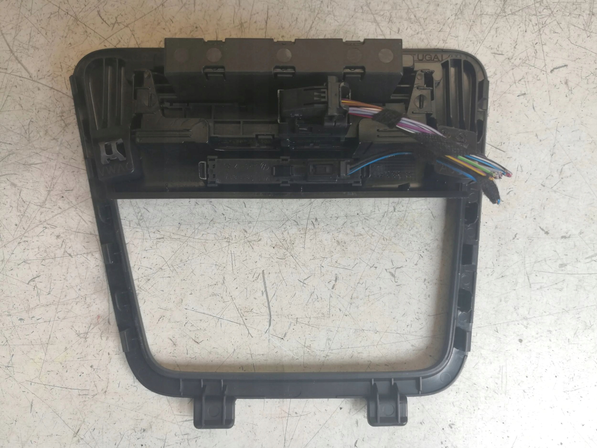 Châssis TUNELU Commandes VW SHARAN 7N1863440