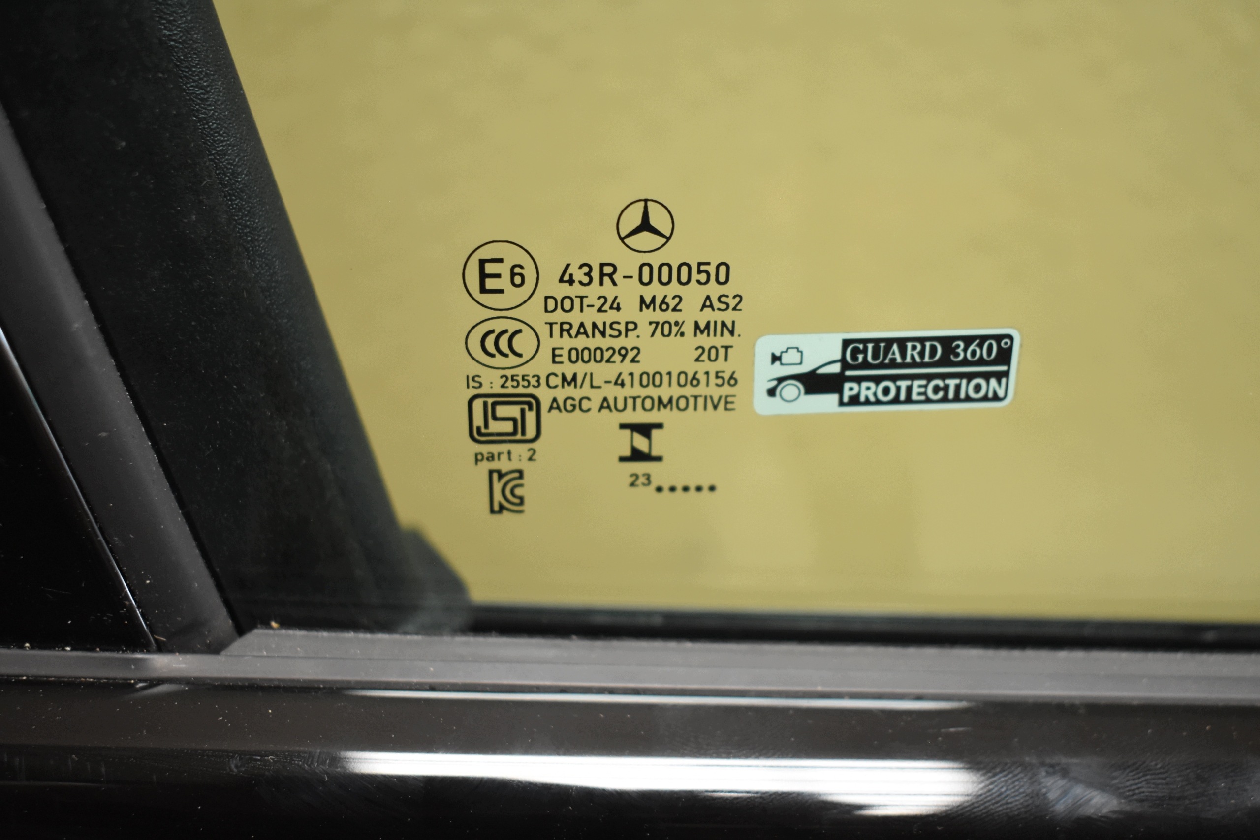 IDEALNE door front front right W colour 818 MERCEDES W206 1