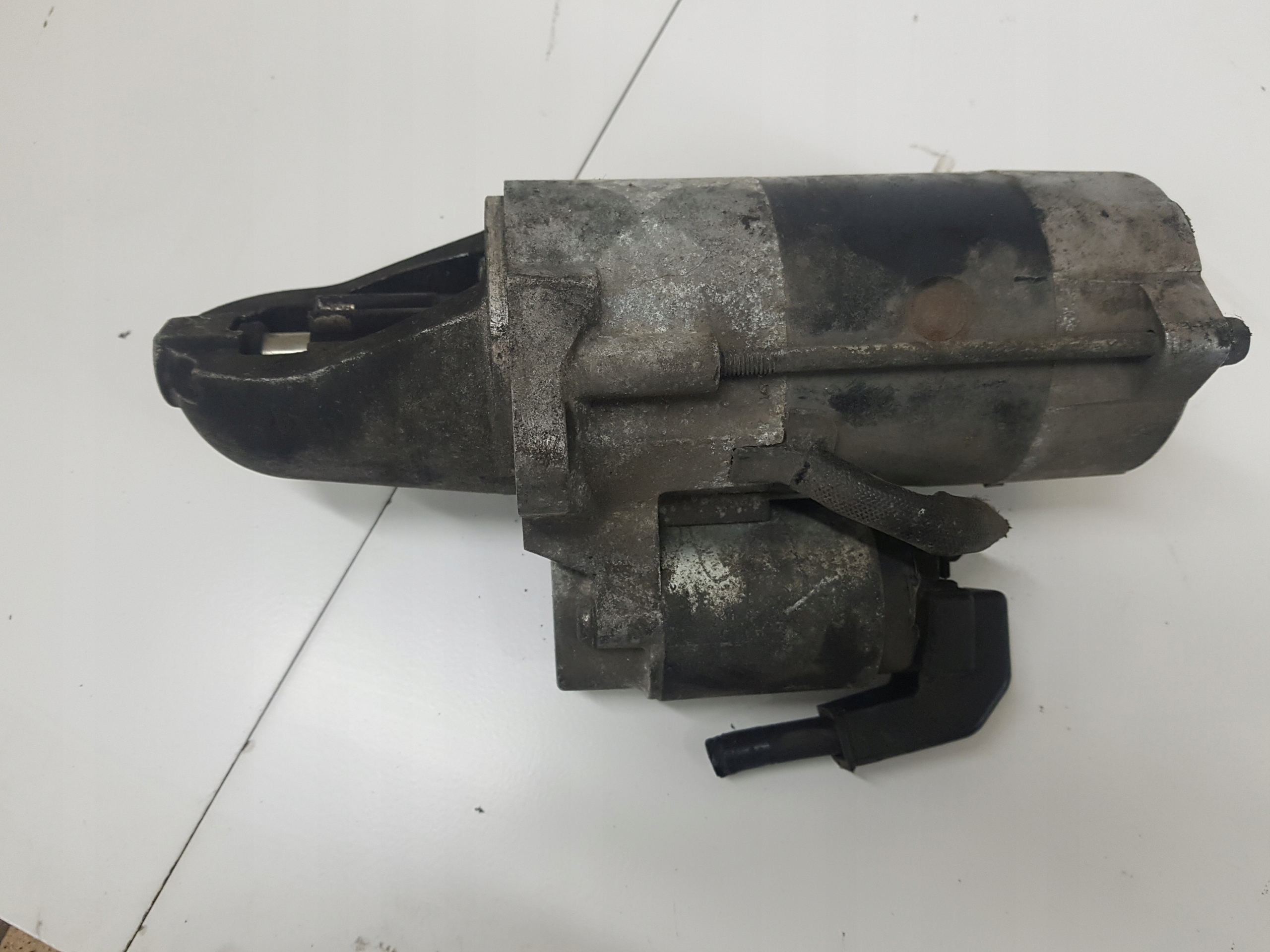 starter SUBARU OUTBACK 4 2.0 D 23300AA620
