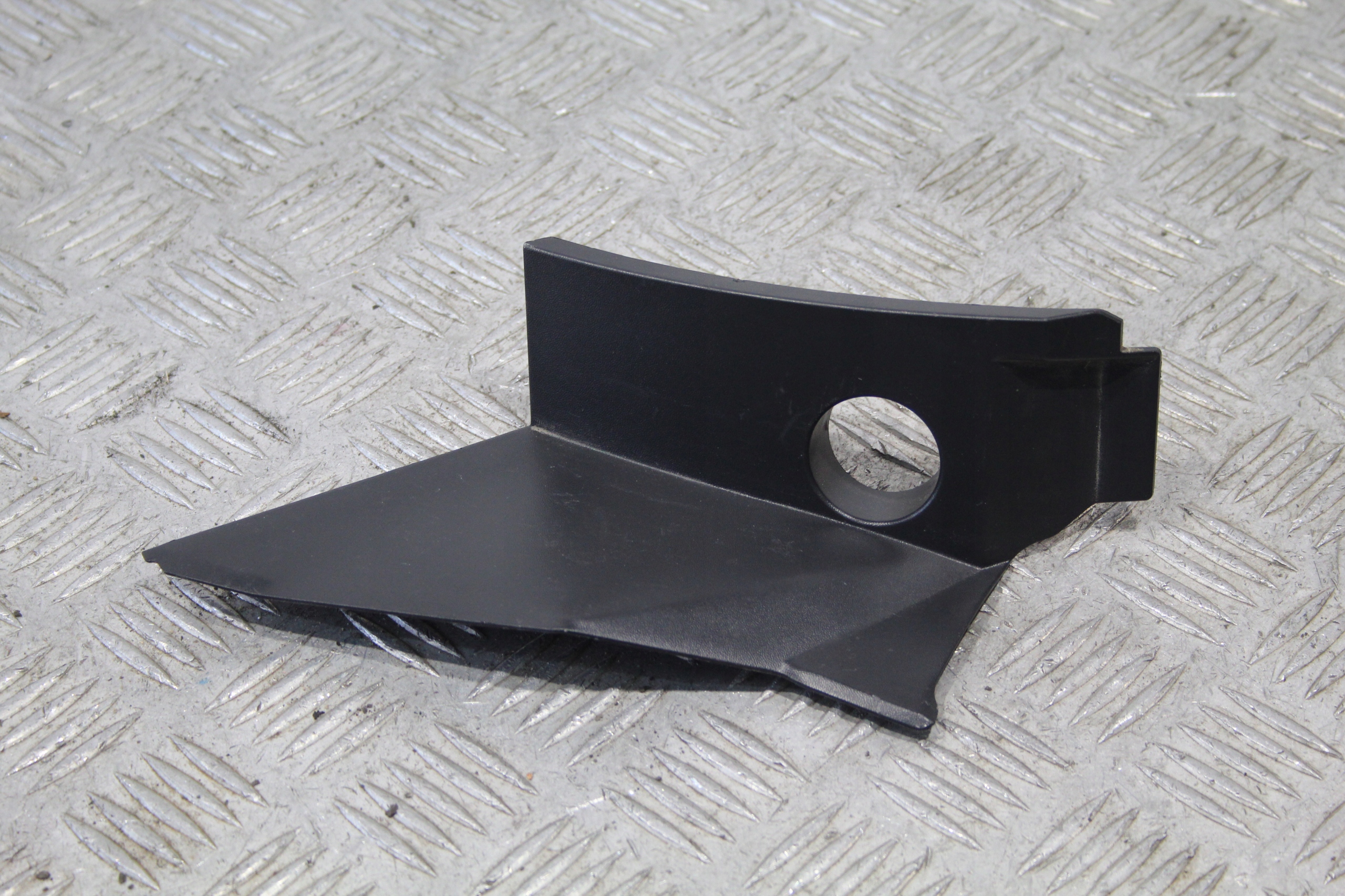 КРЫШКА ЛАМПЫ LEXUS UX 250H UX250H 81952-76010