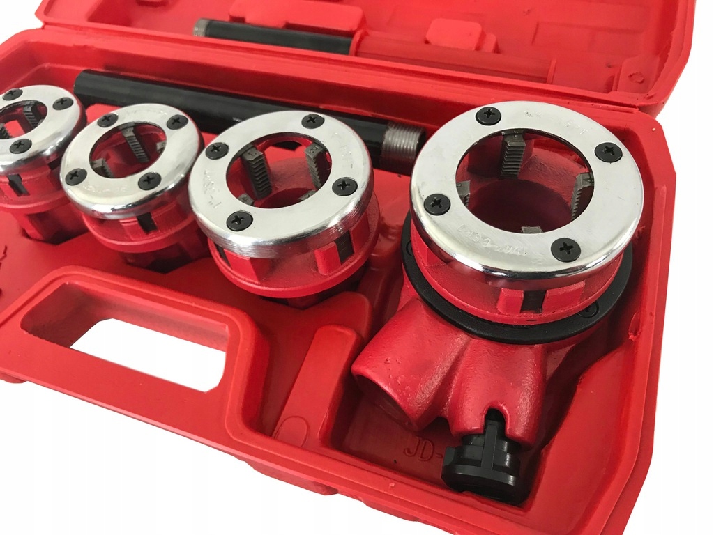 GWINTOWNICA RĘCZNA DO RUR Z GRZECHOTKĄ NARZYNKA 4 Rozmiary głowic 1/2