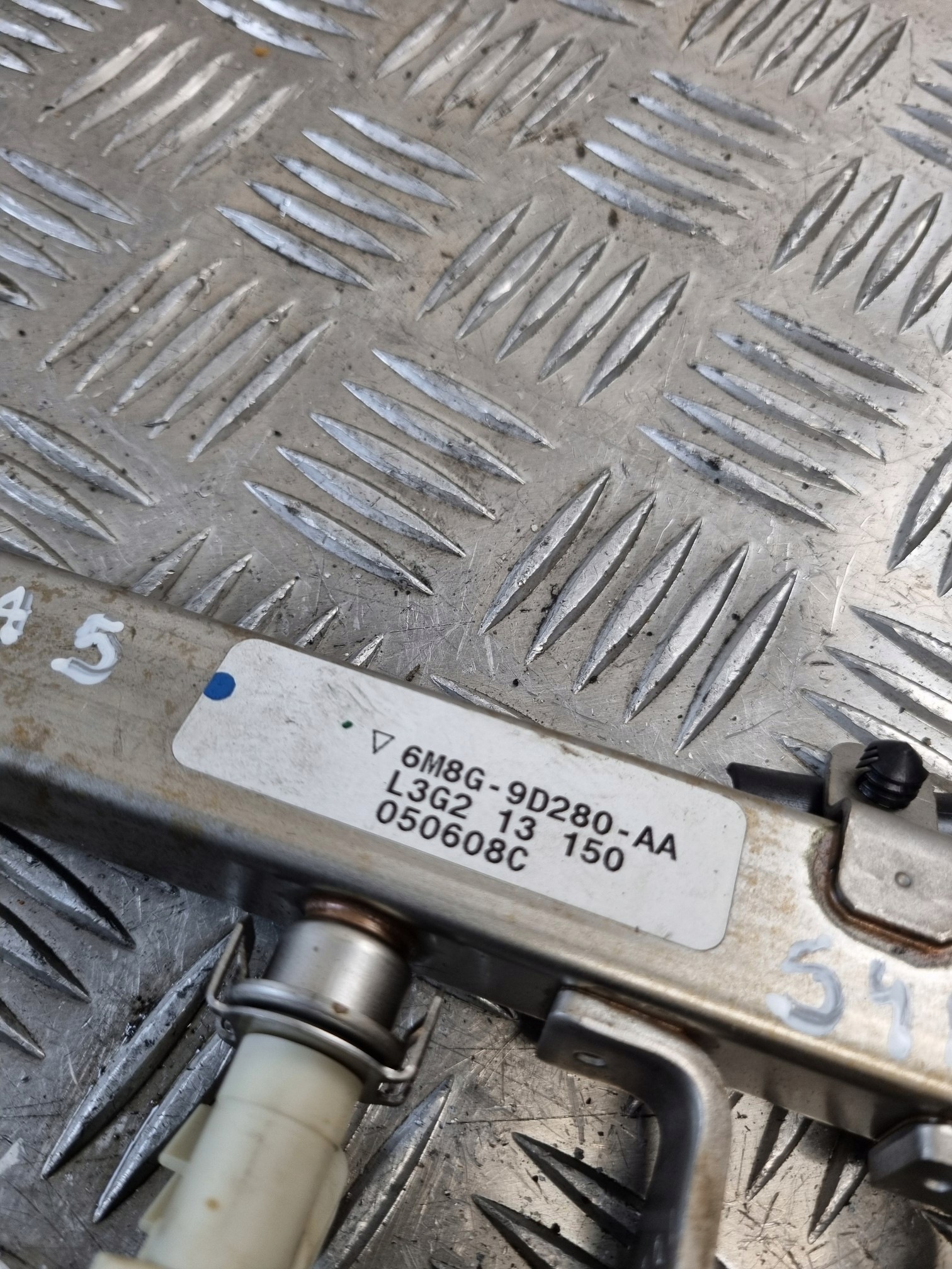 Rampe injection MAZDA 5 1.8B