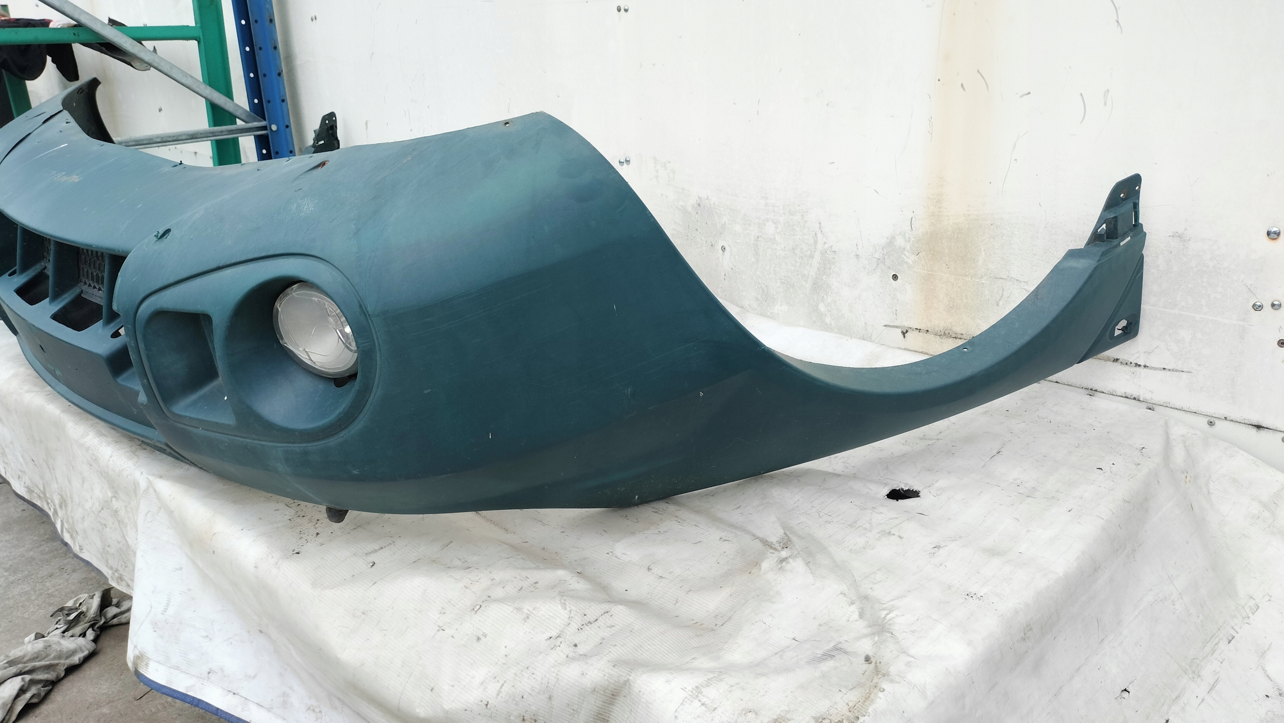 RENAULT SCENIC and 4X4 bumper front green