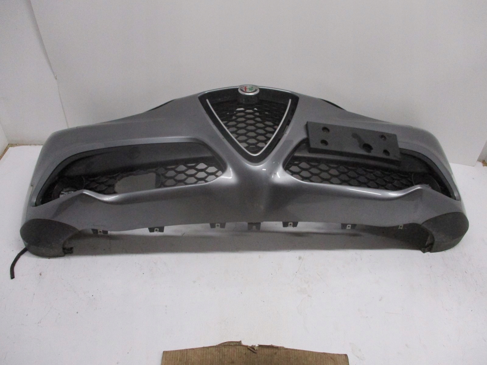 FRONTSTOSSSTANGE FORD FOCUS 23R MK4 4 PDC UNTER RADAR VORNE