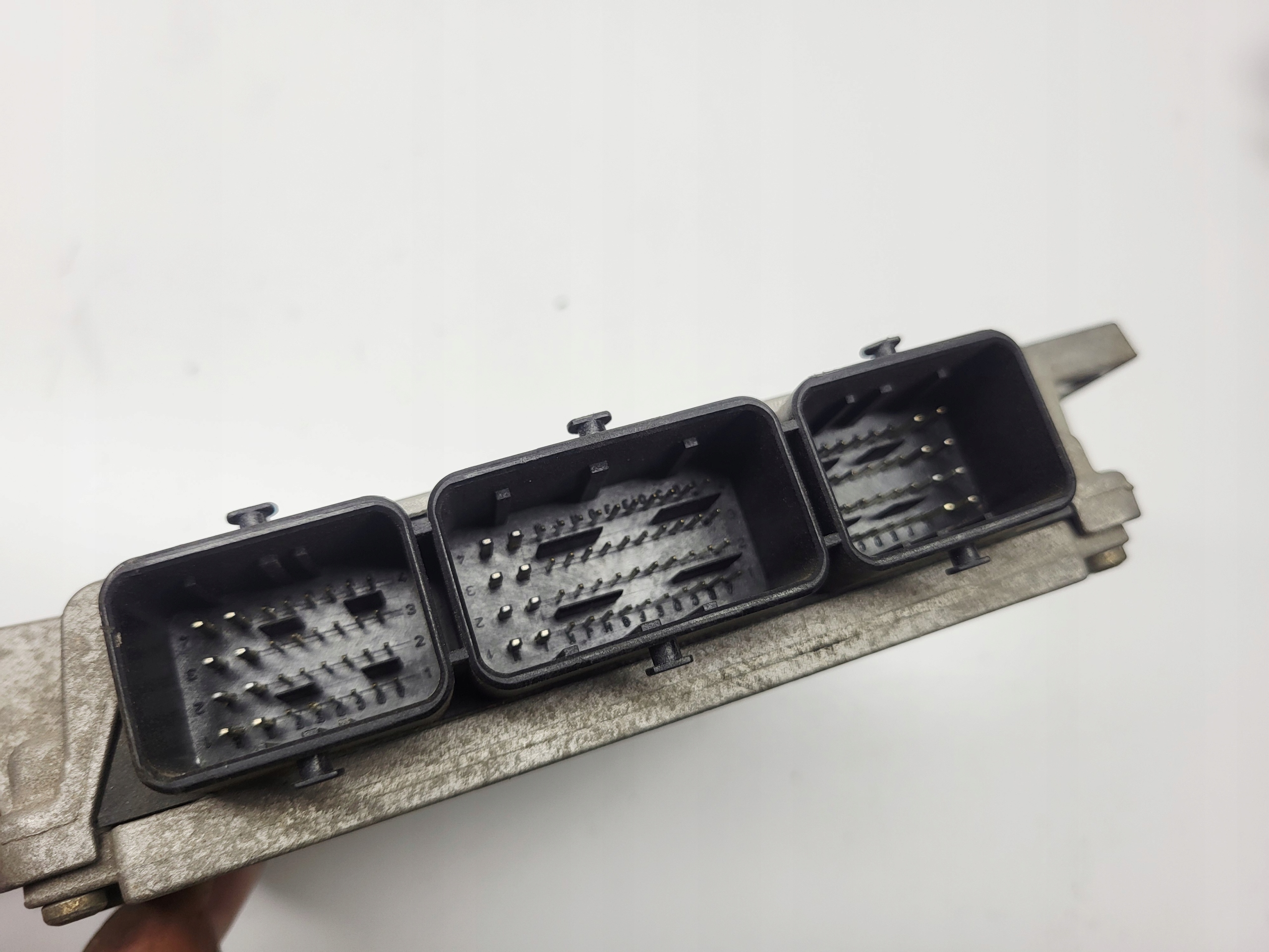 computer control unit of the engine PEUGEOT 307 1.4 B 9654722780