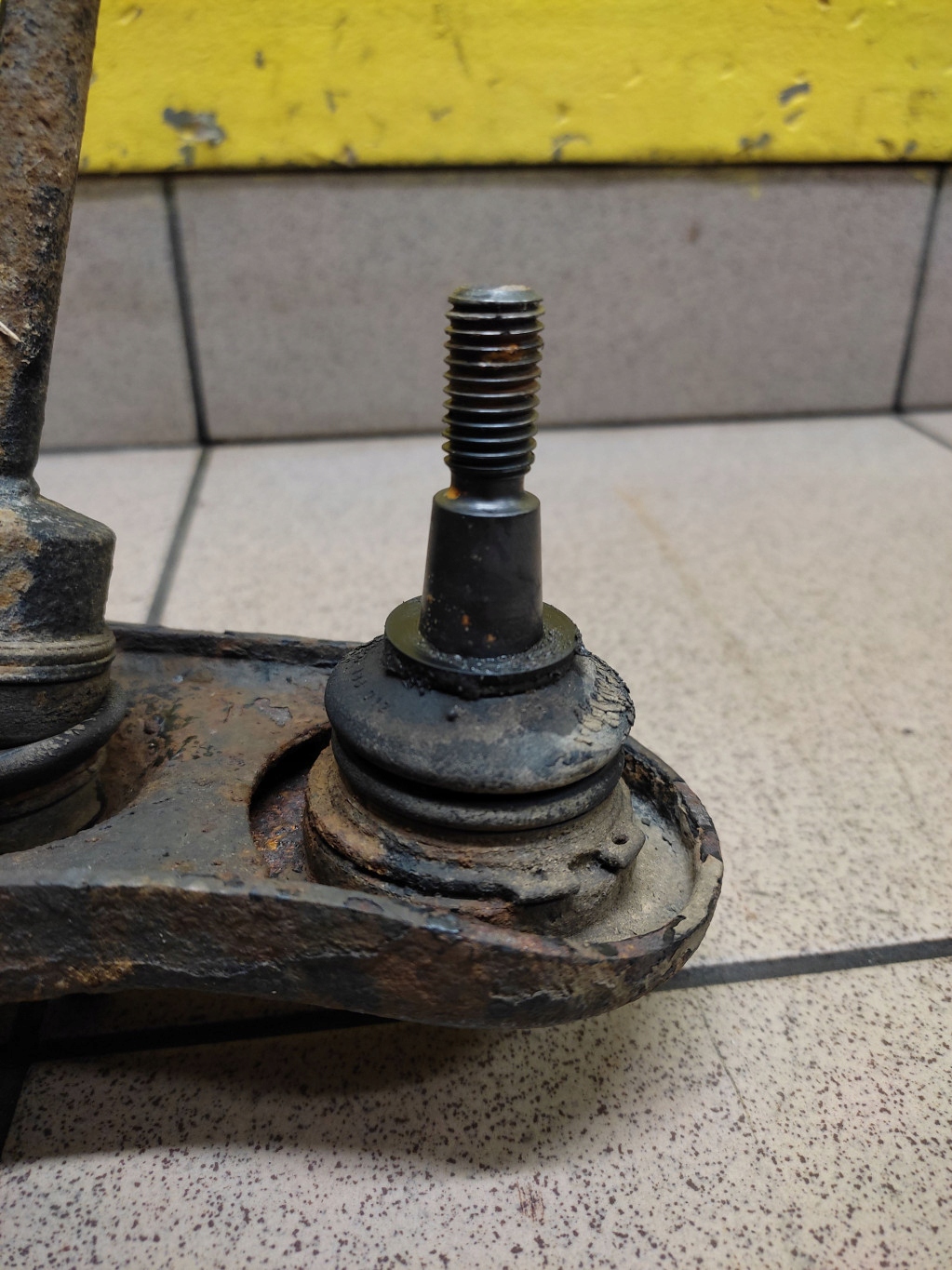 LAND ROVER DISCOVERY III 2.7 V6 arm right front