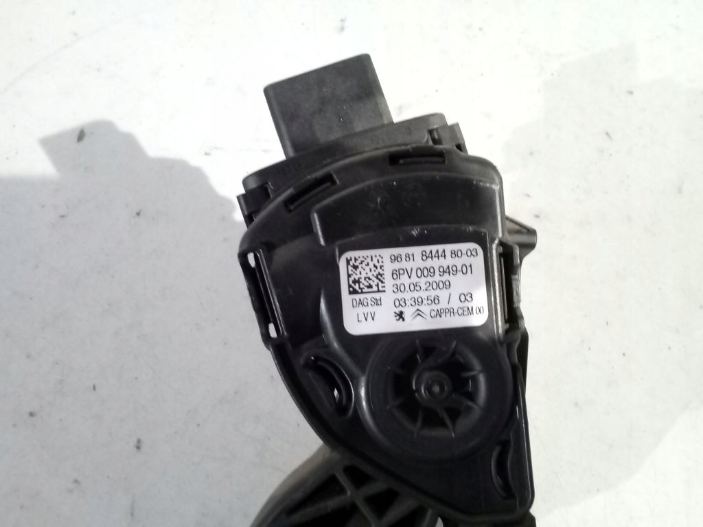 Peugeot 207 potentiometer accelerator pedal 9681844480
