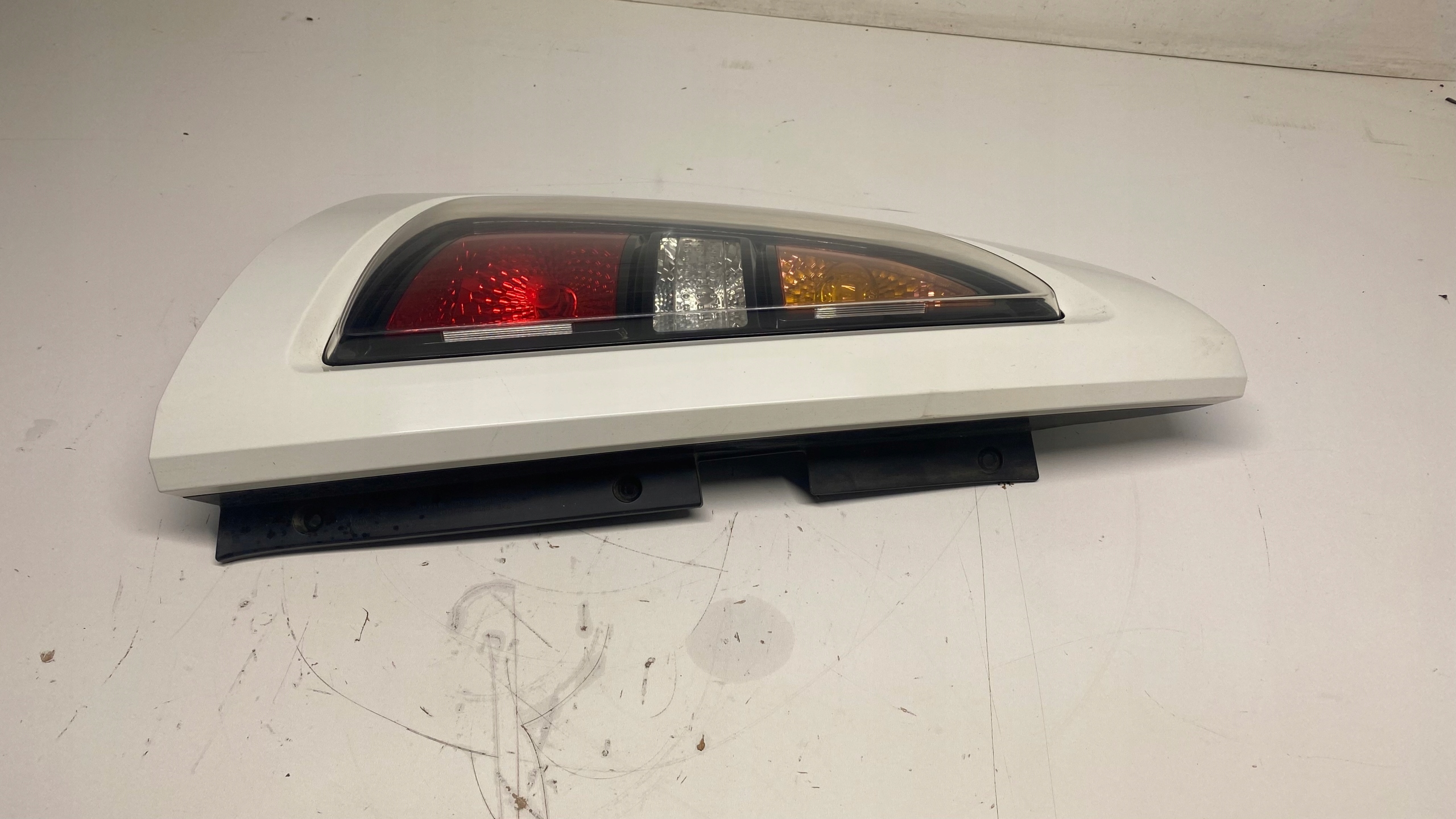 KIA SOUL and light left rear part rear 1D 08-11
