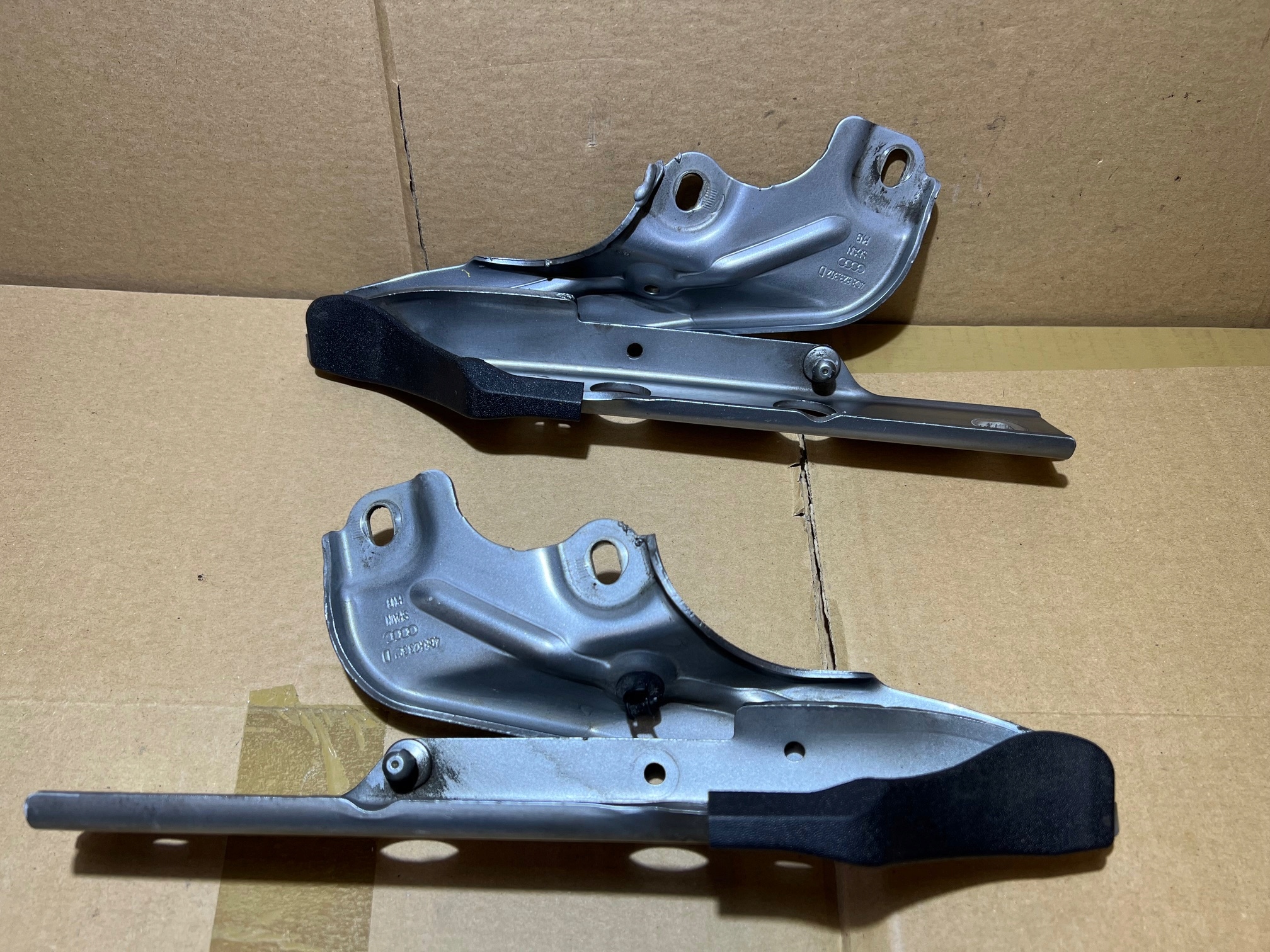 A6 C7 LY7G hinges hinge bonnets right left KOMPLET 4G8823302D 4G8823301D