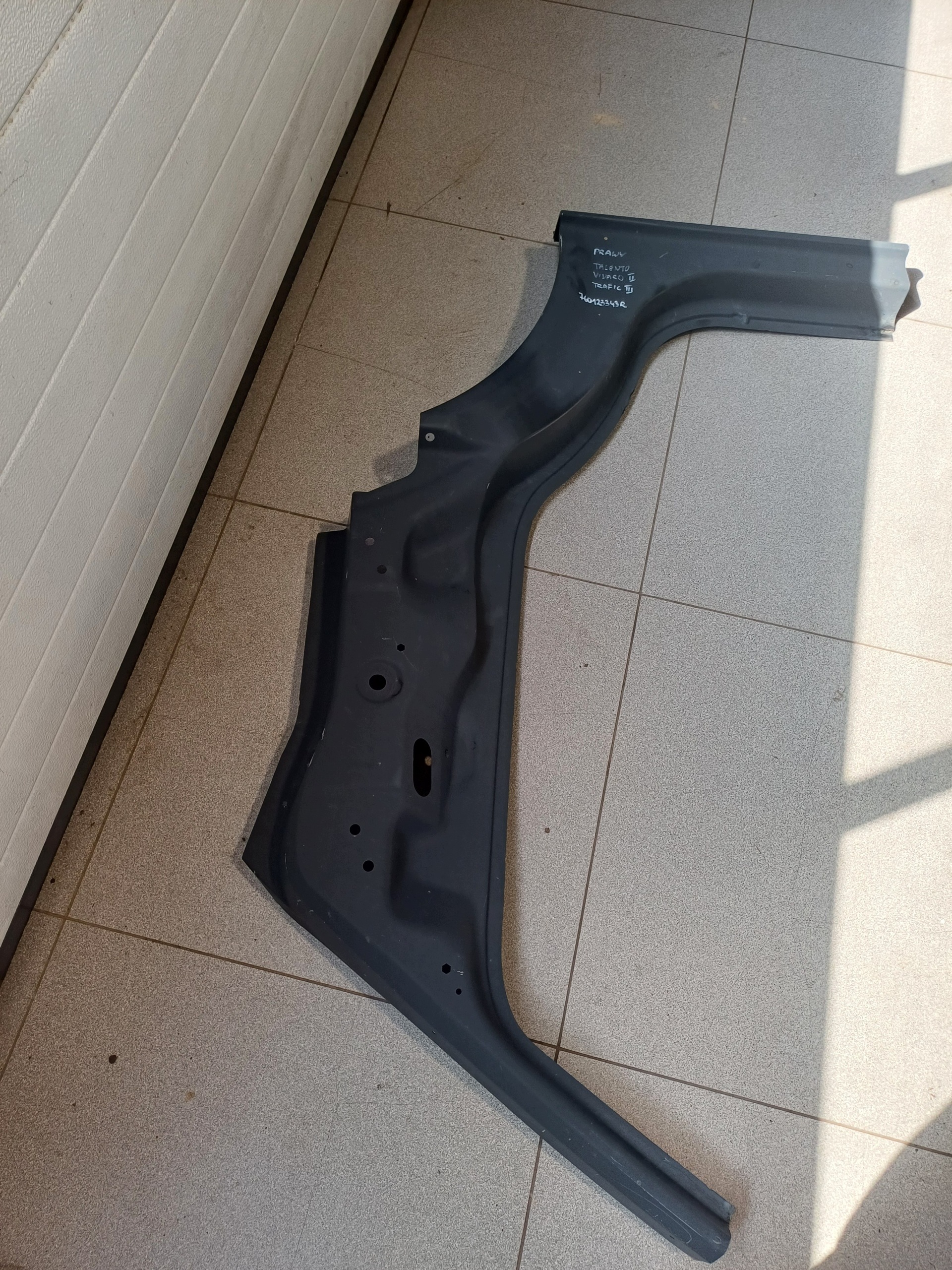 pillar threshold right front RENAULT TRAFIC III VIVARO II 760123343R