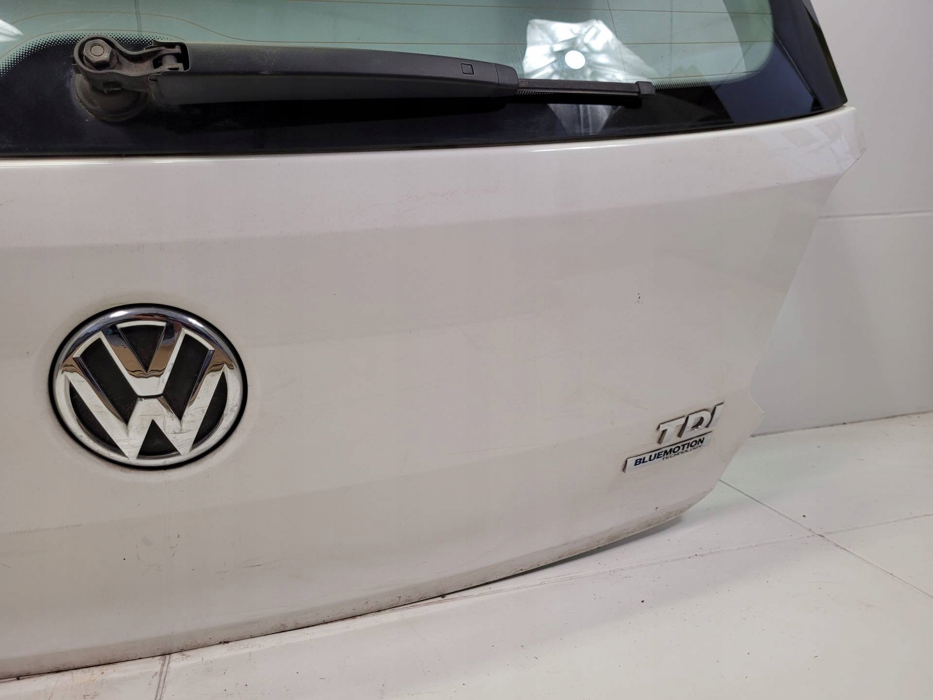 rear trunk door boot Volkswagen Polo 5 facelift 2018