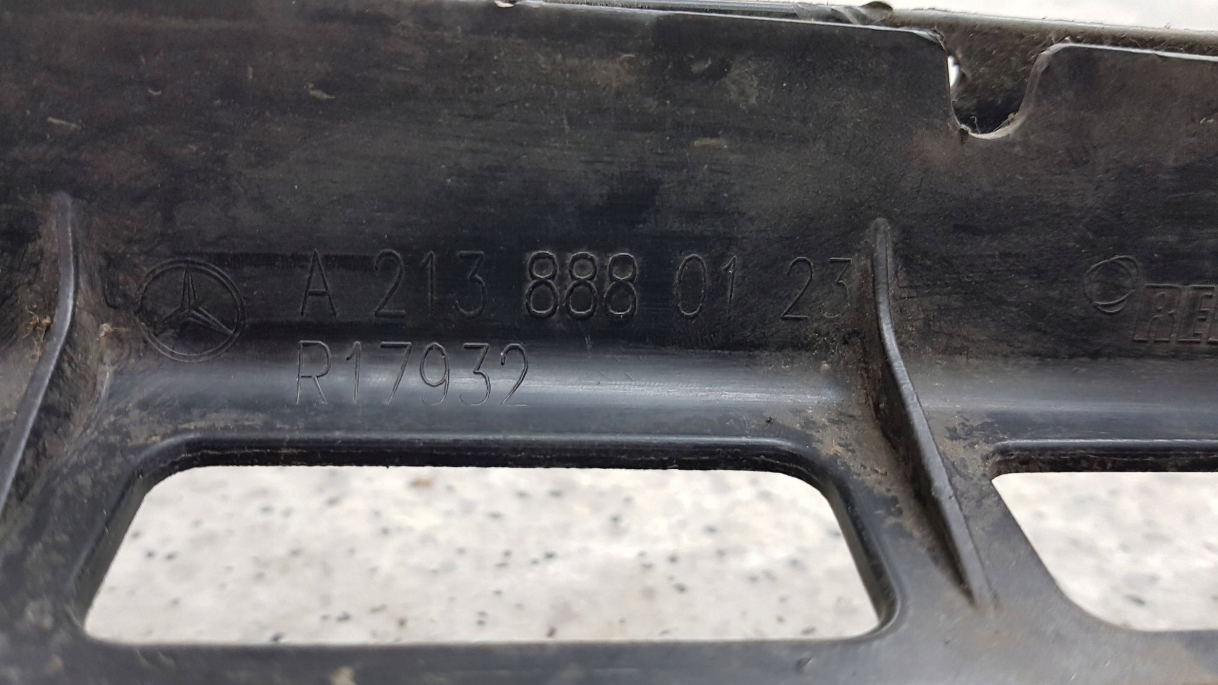 MERCEDES E KLASA W213 2016 - Grill Grill A2138880123