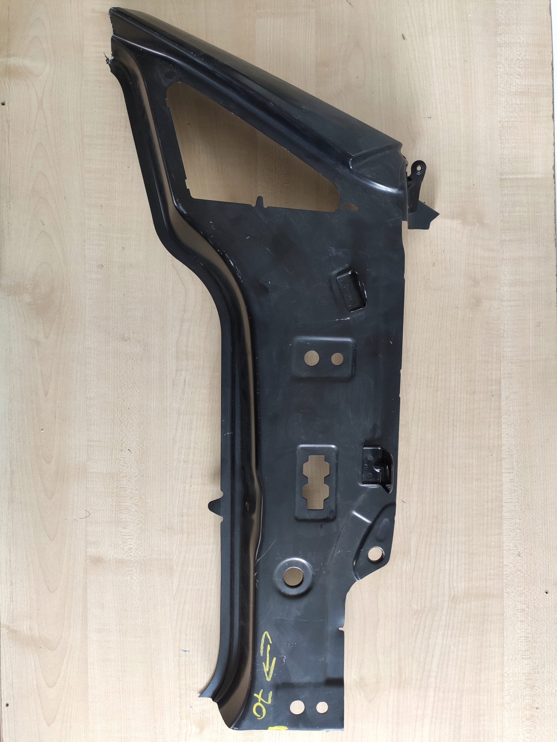 VW GOLF 7 prawy slupek rama poszycie 5G4809836