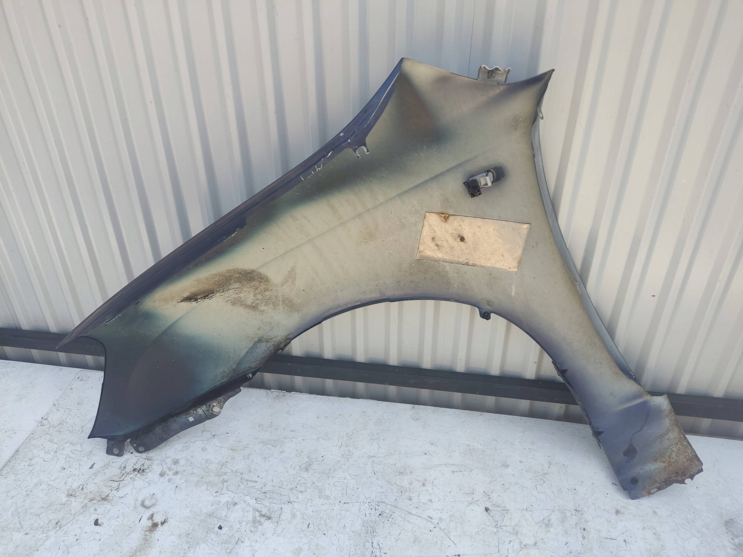 fender right front KIA Carens III 2007r *K5*