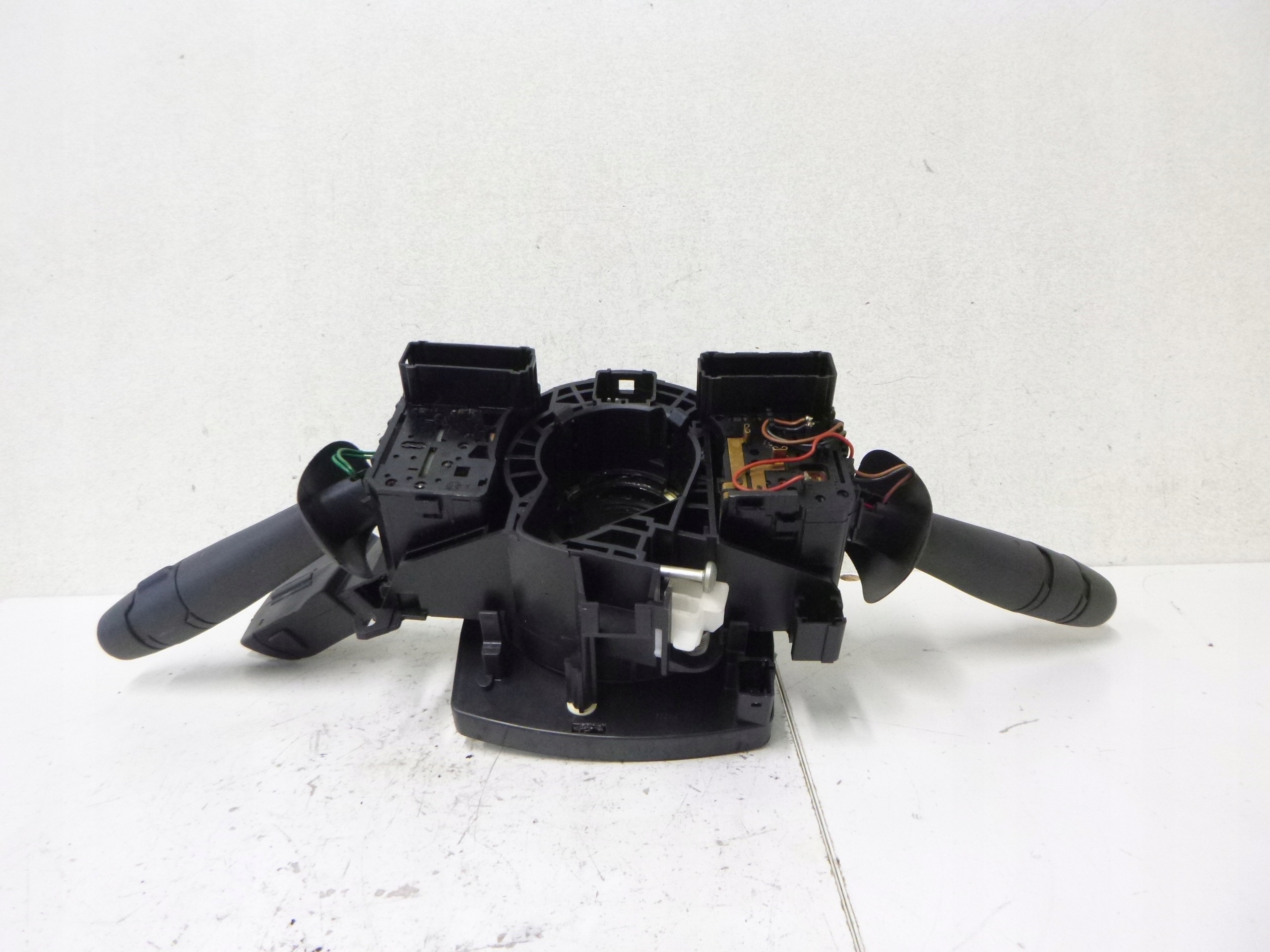 commande levier commodo sous volant anneau Renault Laguna II FL 05-07 8200328895 OE EU