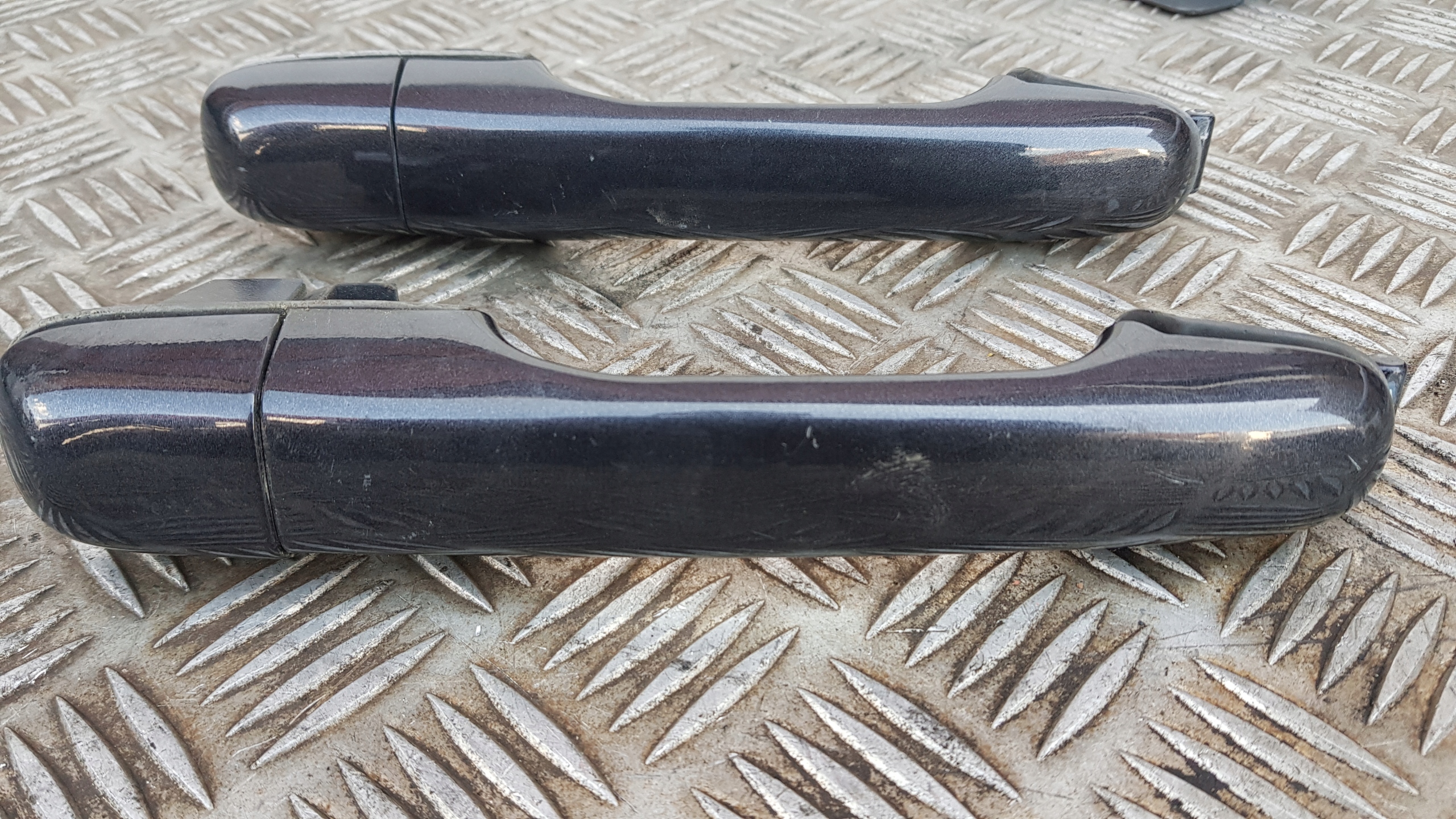 VOLVO V70 and handle exterior left rear part 17-26