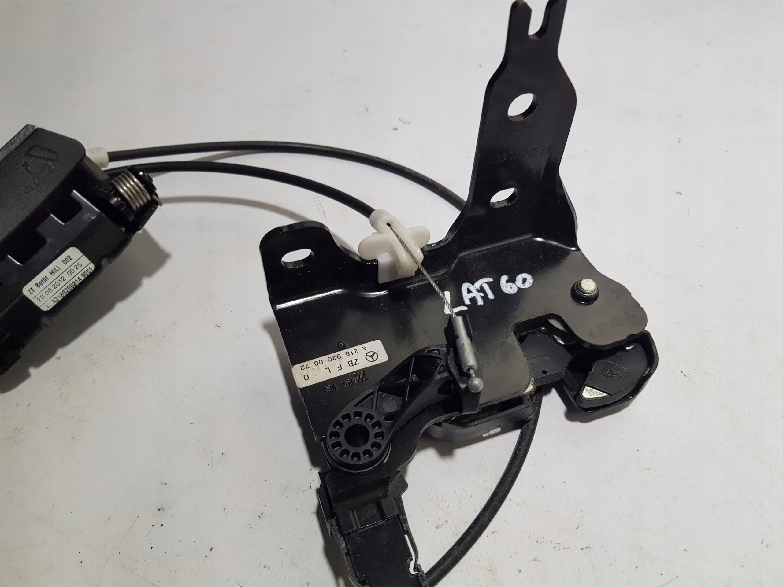 MERCEDES CLS W218 handle RYGIEL lock KANAPY left rear part