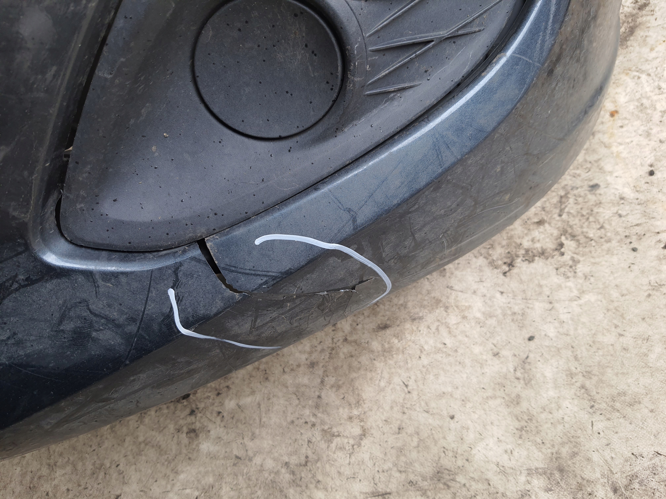 MAZDA 5 II CW 10-15 bumper