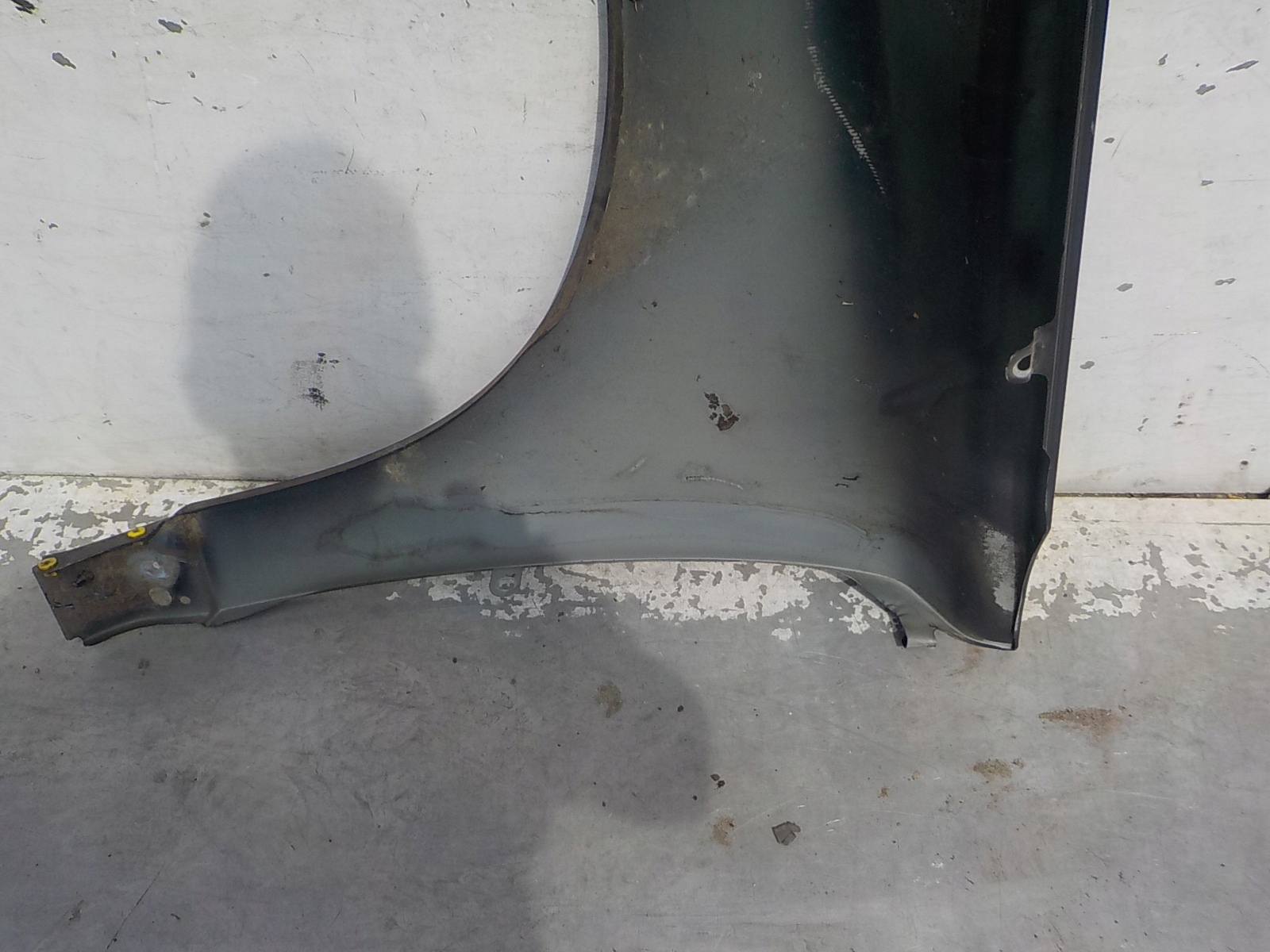 44 VOLVO S40 II V50 fender right front front