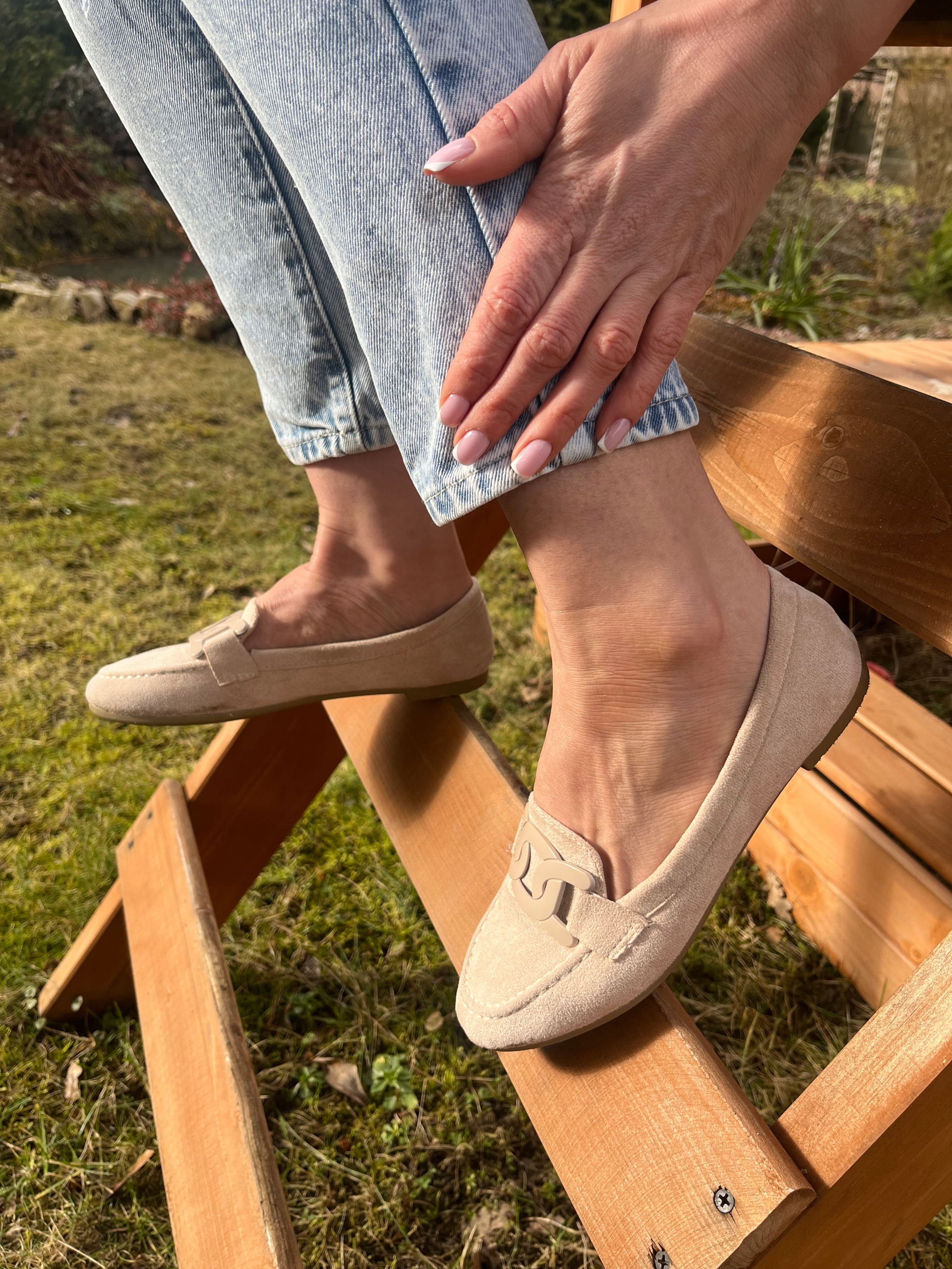 MOKASYNY DAMSKIE BEŻOWE Z ŁAŃCUCHEM ZAMSZOWE 39 Marka inna