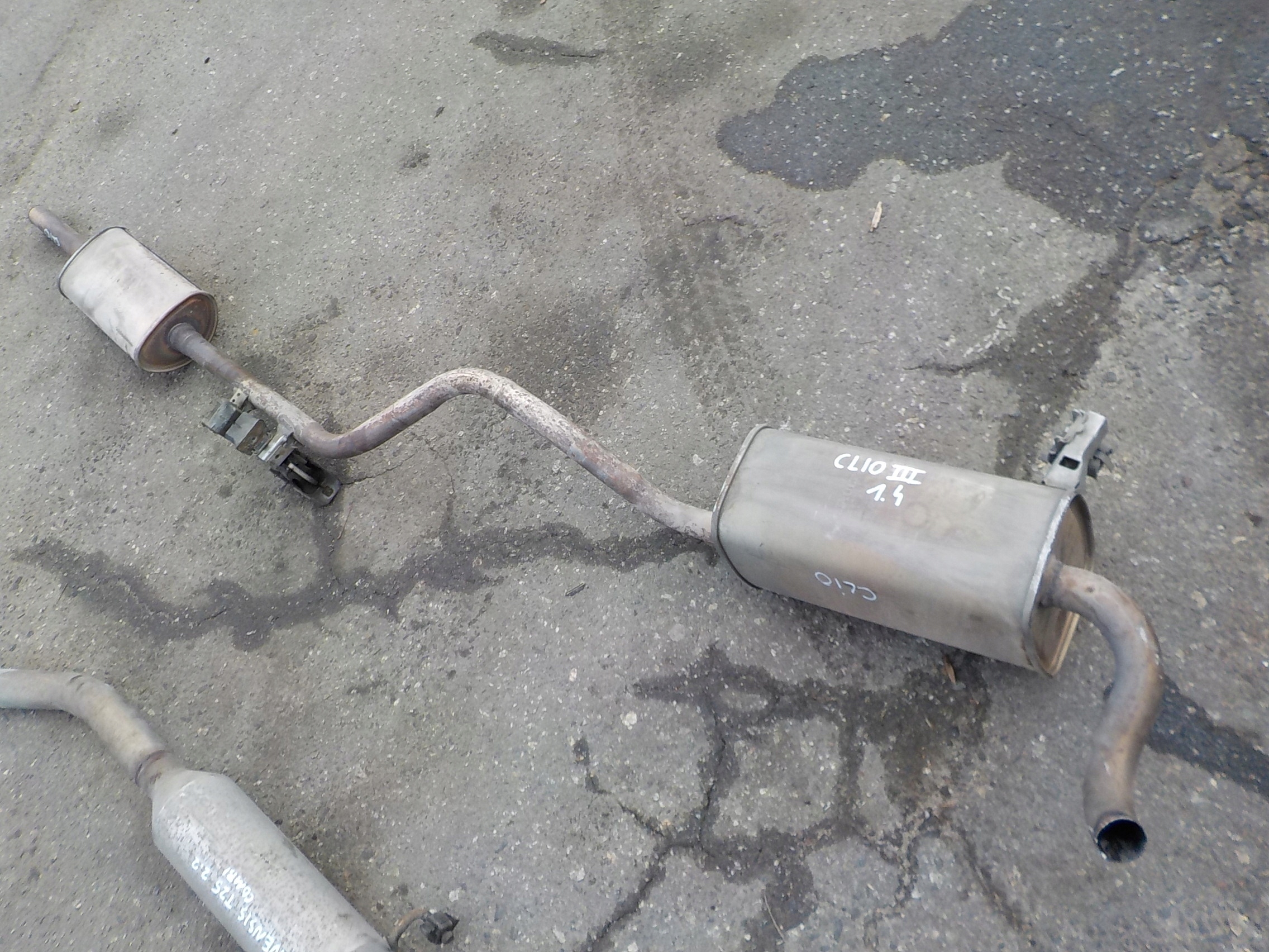 Середній глушник Renault clio III 1,4 HB